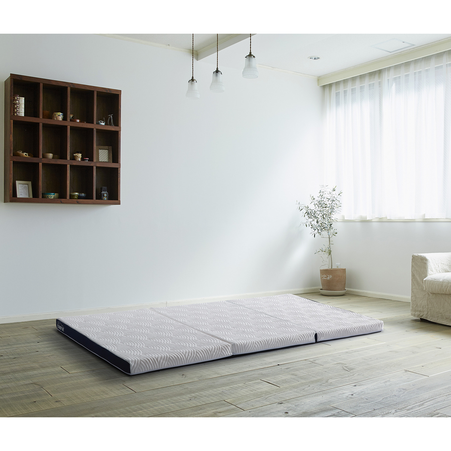 テンピュール（Ｒ） ２層構造で快適な寝心地！ 日本に向けて開発した フトンワンプラス （三つ折りマットレス） フィットシーツ特別セット ＜シングル＞