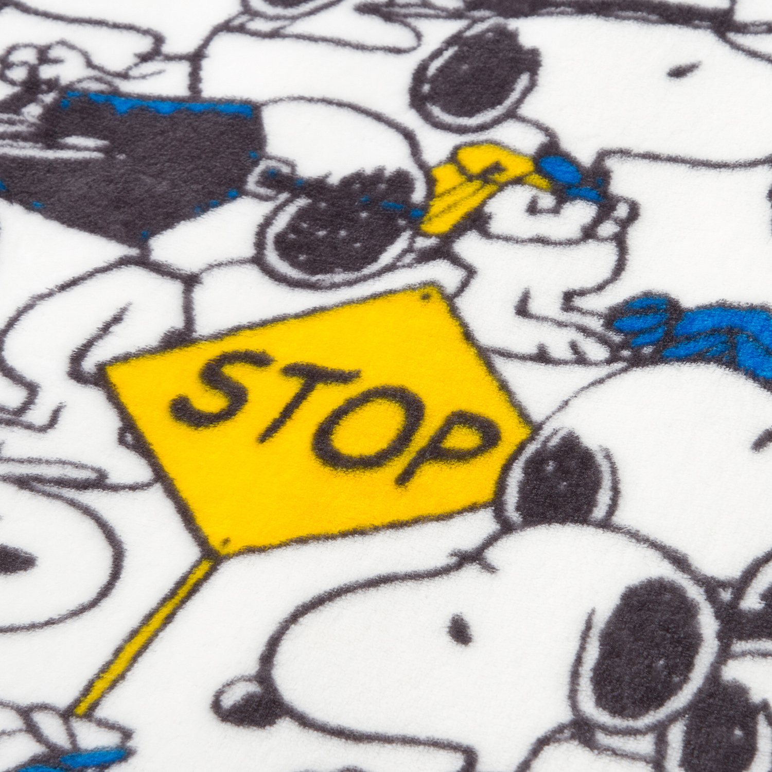 ＜シングル＞西川リビング
スヌーピー
マイクロファイバー毛布
