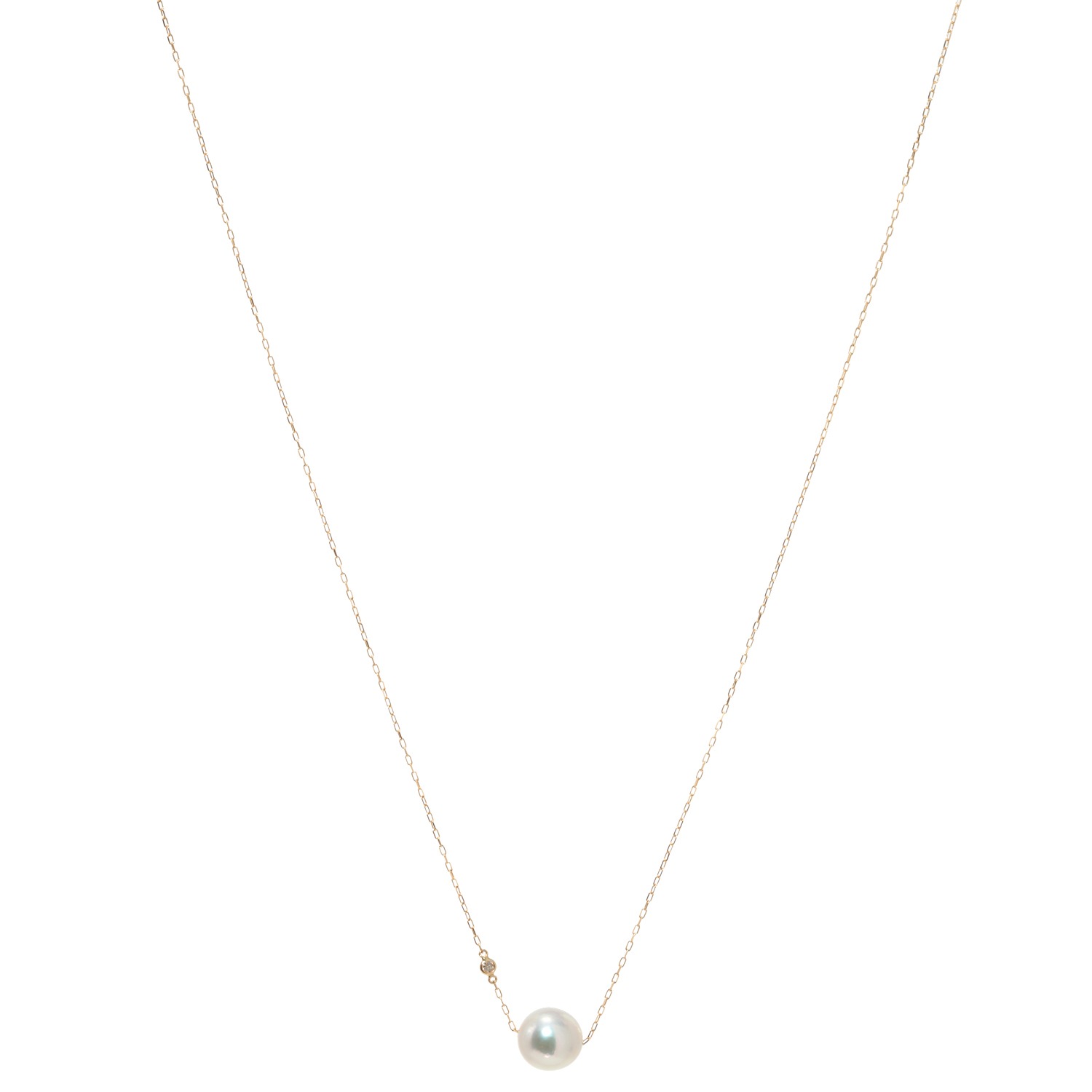 ＡＹＡＫＯ
ｂｙ　パルミナーレ
１８Ｋ
８．５ｍｍＵＰ
国産アコヤパール
ダイヤモンドアクセント
スルーネックレス