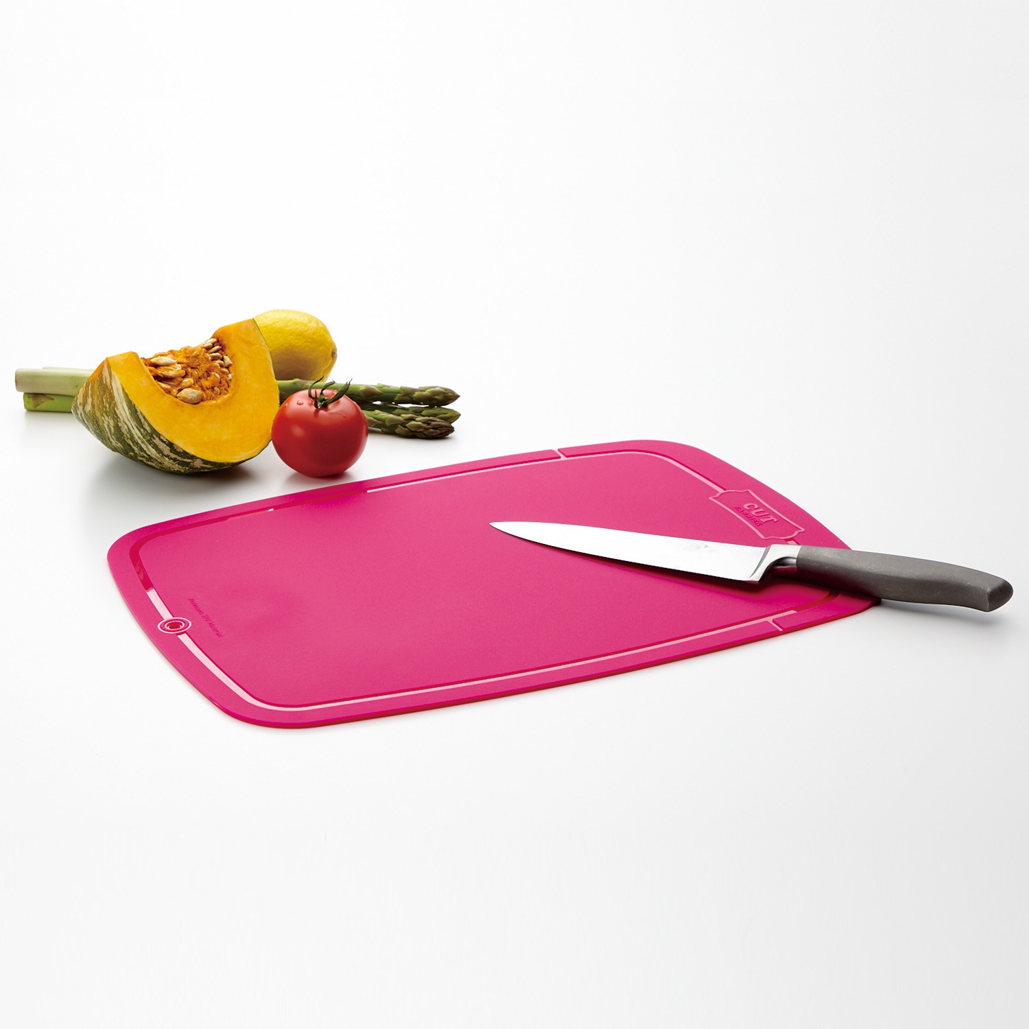 傷がつきにくく衛生的！　包丁にもやさしいまな板
“カットバリア”