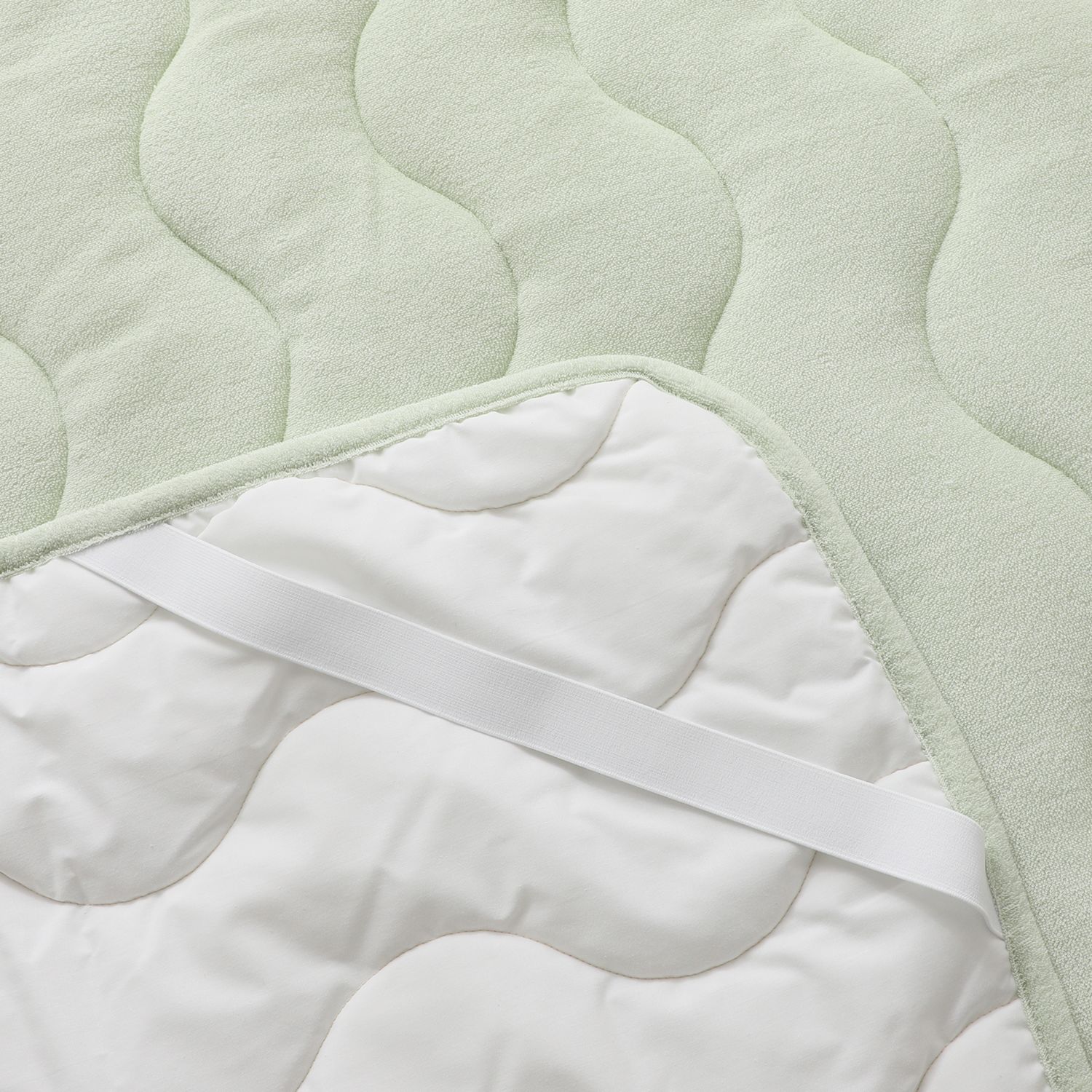 ＜クイーン＞快眠博士　“ＺＥＰＰＩＮ”　寝汗の吸水力が違う！　爽やかパイルの敷きパッド
