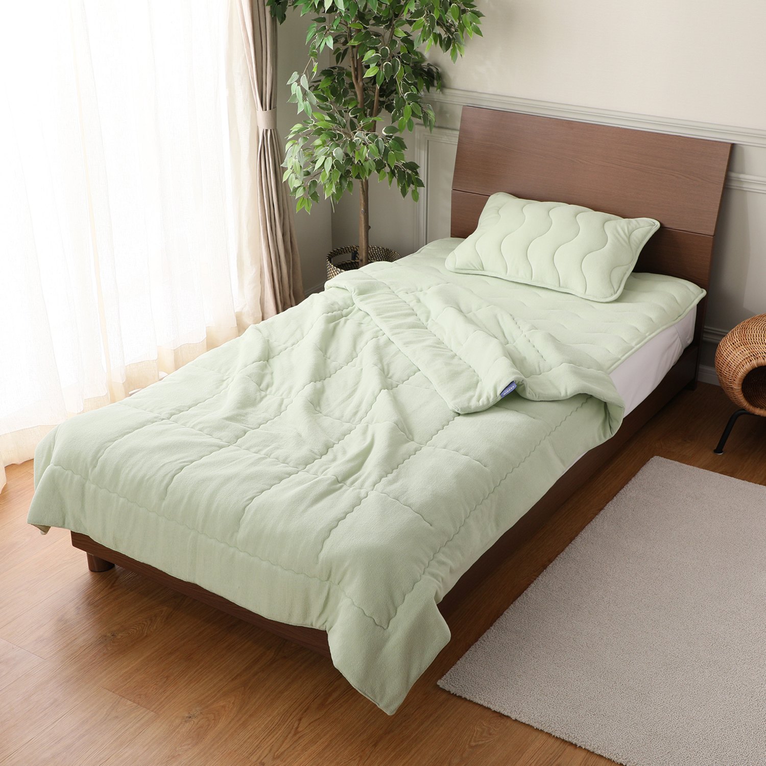 ＜クイーン＞快眠博士　“ＺＥＰＰＩＮ”　寝汗の吸水力が違う！　爽やかパイルの敷きパッド
