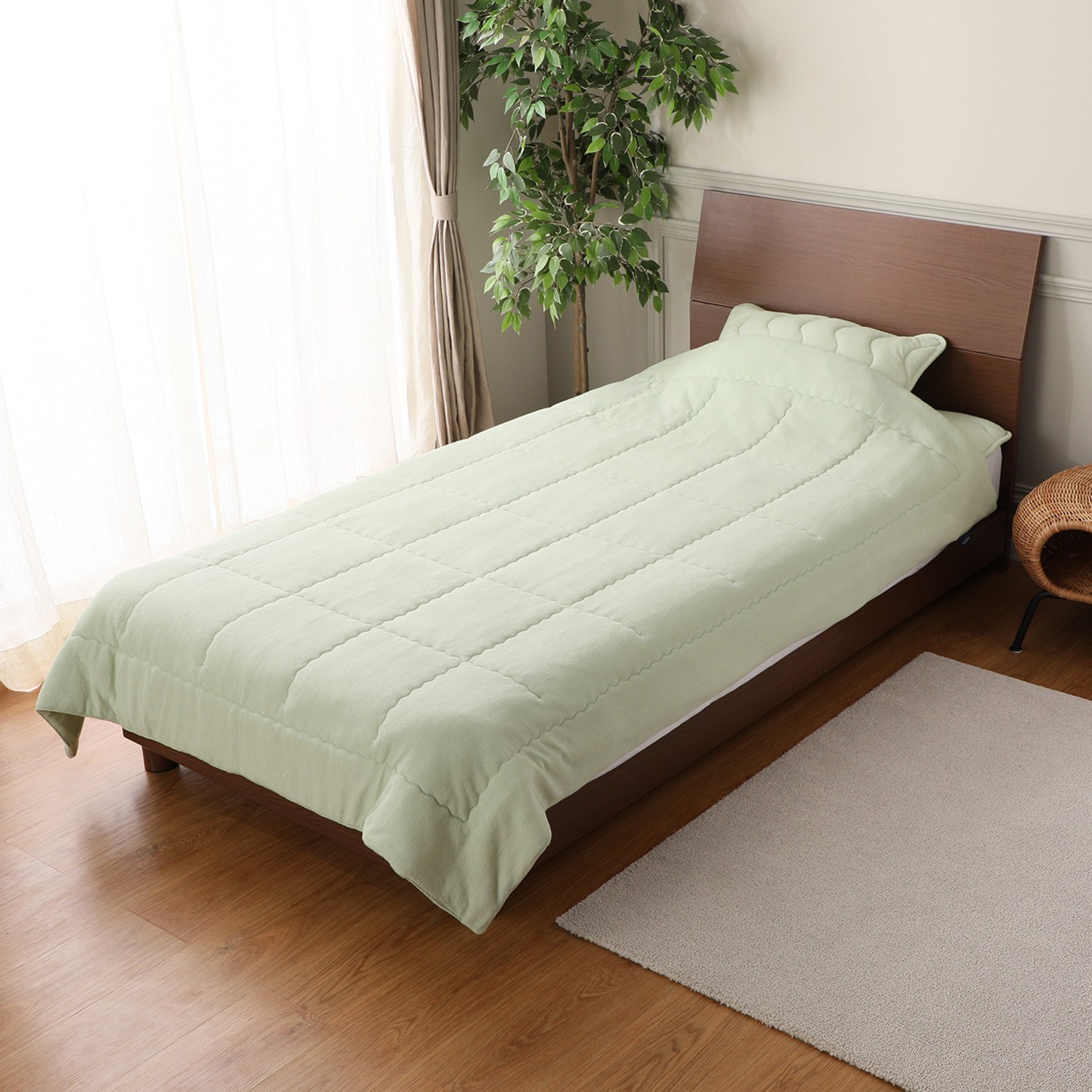 ＜セミダブル＞快眠博士　“ＺＥＰＰＩＮ”　寝汗の吸水力が違う！　爽やかパイルの肌掛けふとん