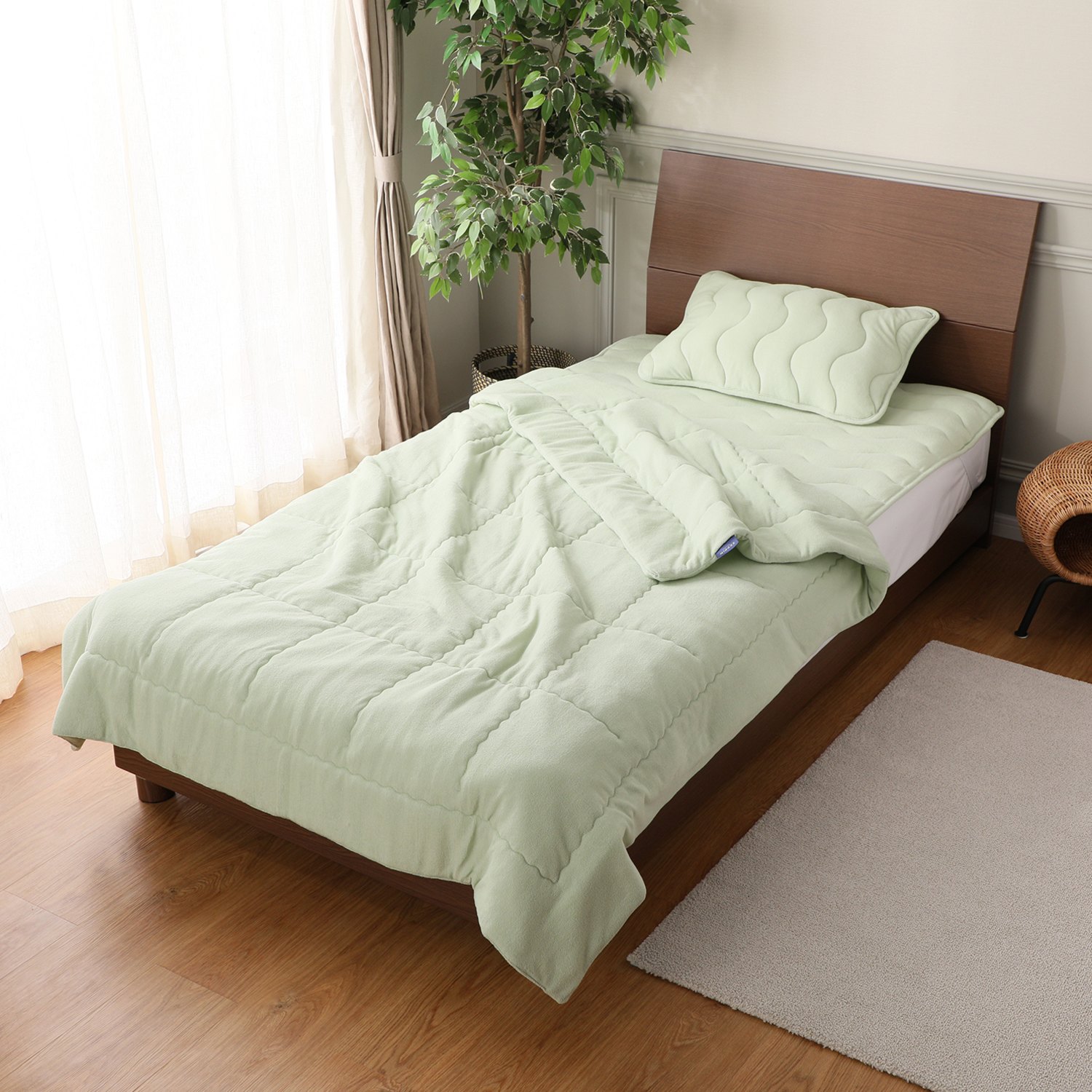 ＜ダブル＞快眠博士 “ＺＥＰＰＩＮ” 寝汗の吸水力が違う！　爽やかパイルの肌掛けふとん 