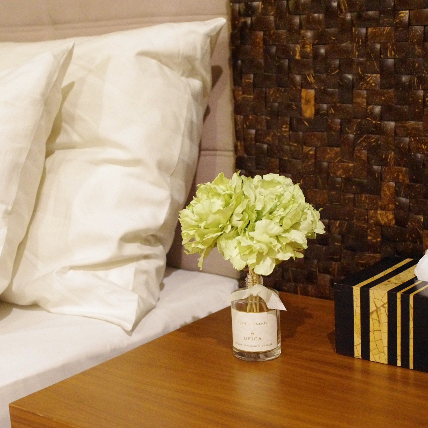 デイカ
セントエレメンツ
アロマフレグランス
ディフューザー