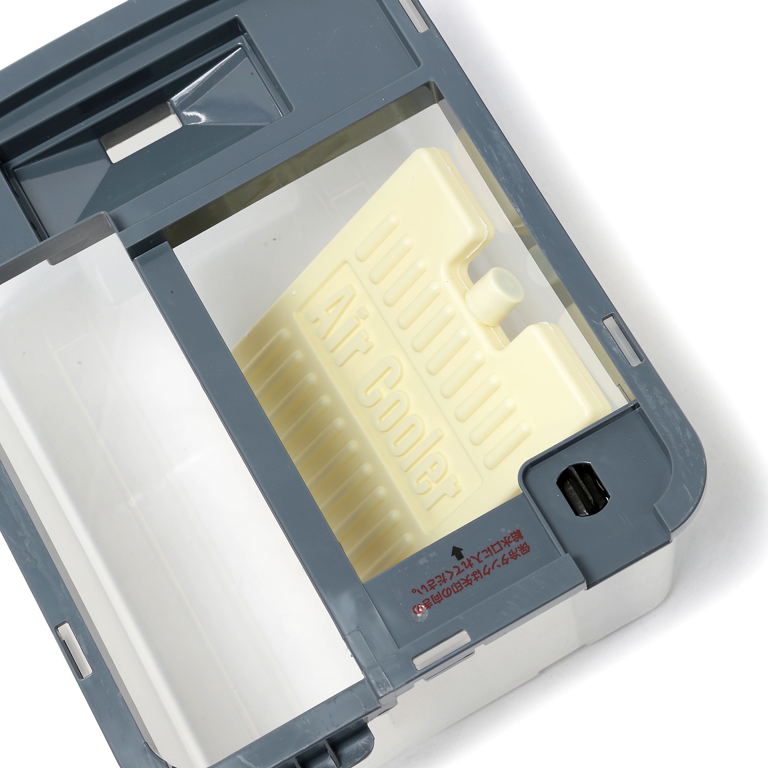 １台４役で１年中活躍！
温冷風扇
“ヒート＆クール”
ＨＣ−Ｔ１８０２