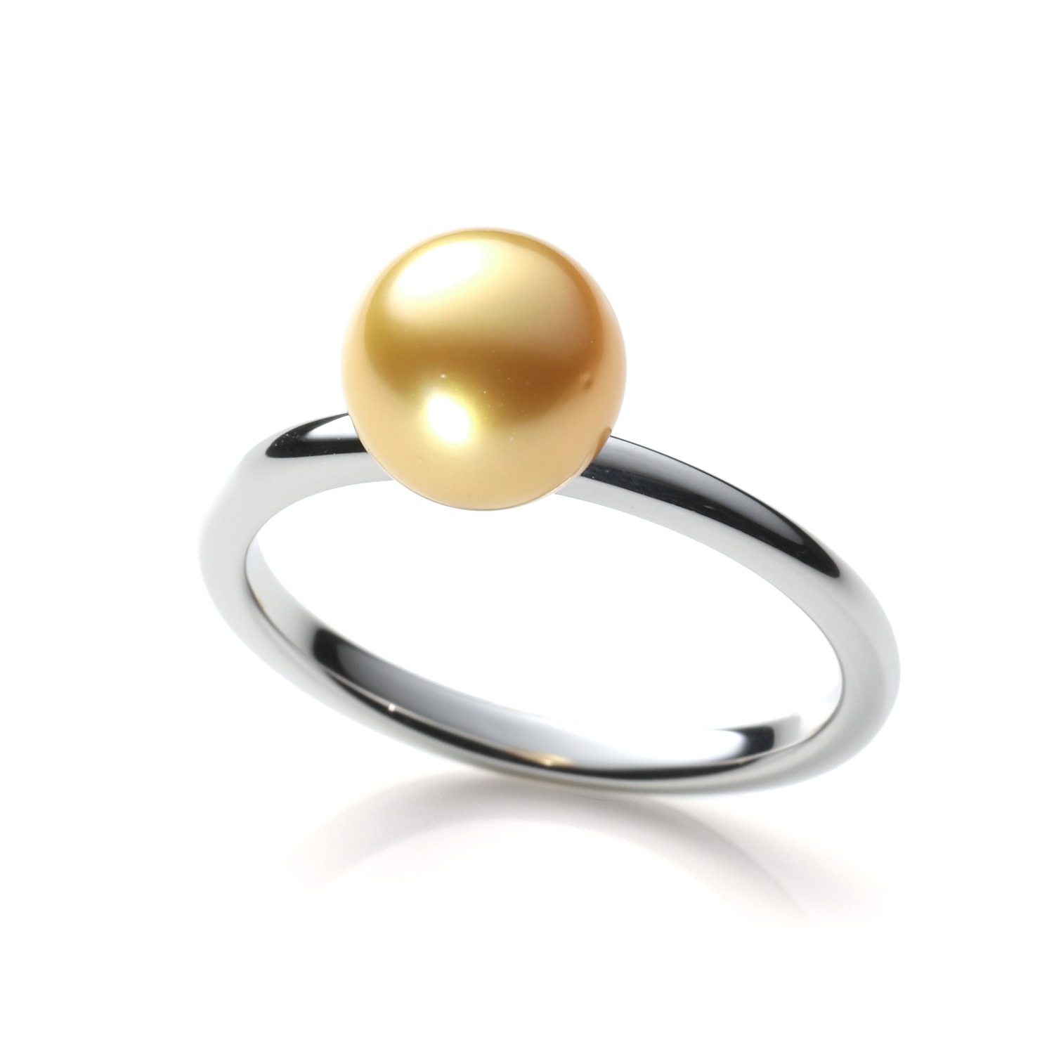 １８Ｋホワイトゴールド
ゴールデン白蝶パール
シンプルリング