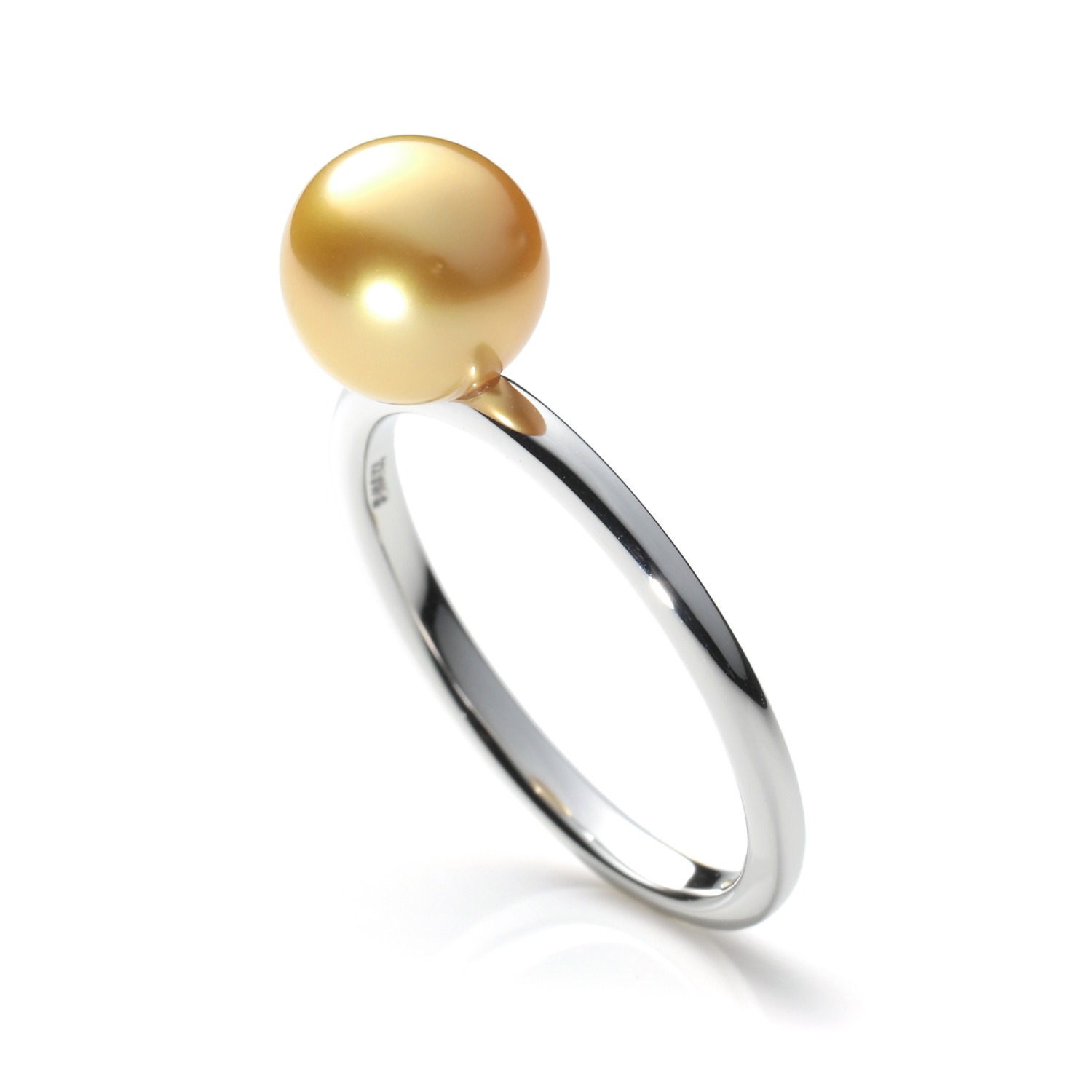 １８Ｋホワイトゴールド
ゴールデン白蝶パール
シンプルリング