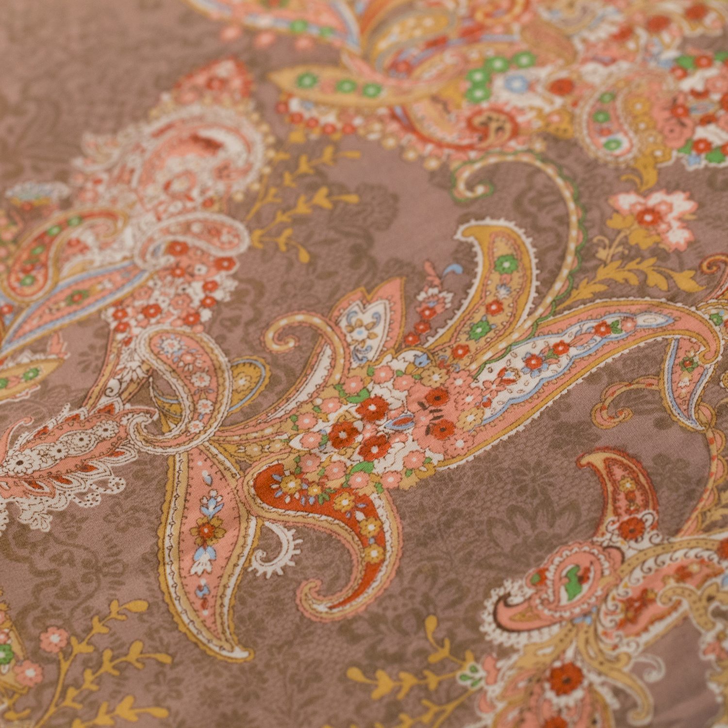 ＜セミダブル＞
西川
羽毛ふとんにおすすめ！
両サイドファスナーで
出し入れらくらく！
軽量掛けふとんカバー