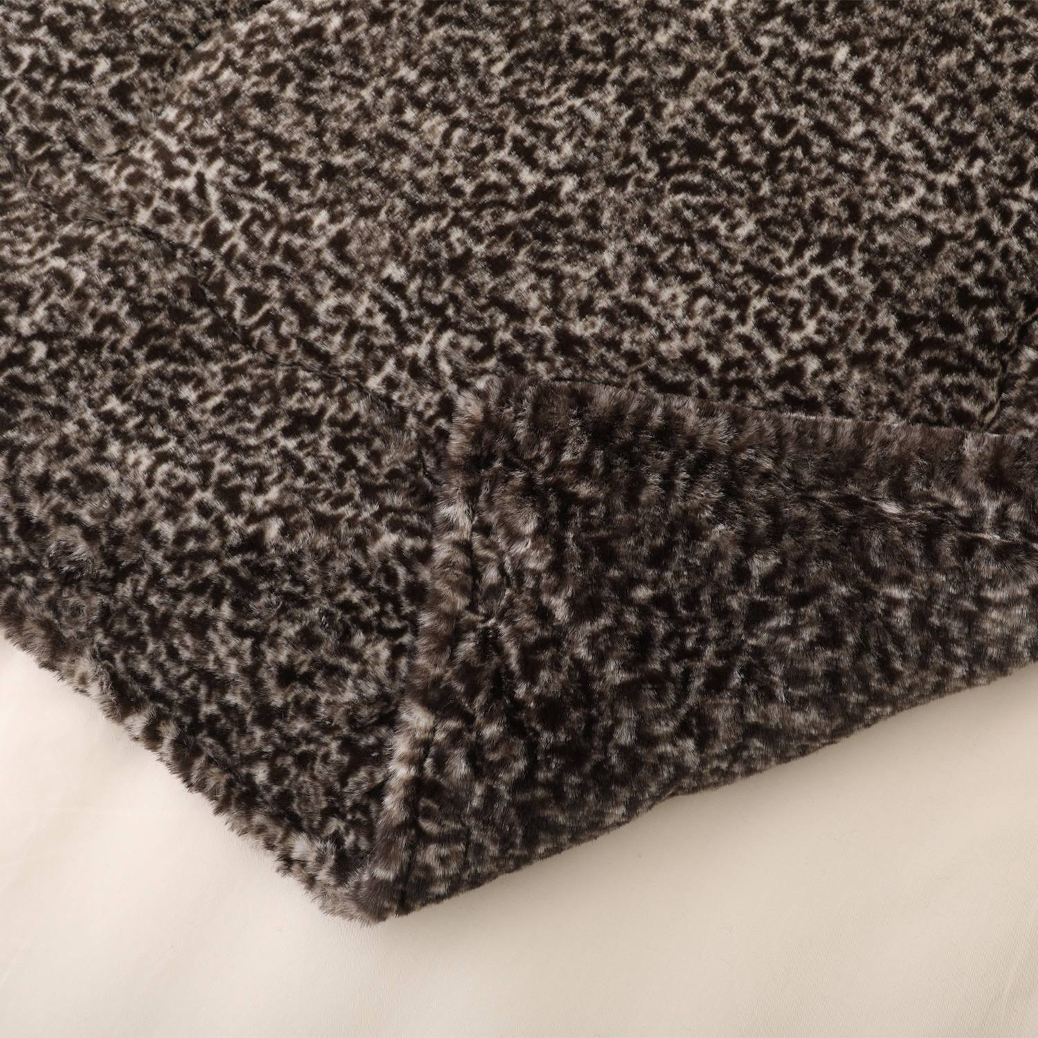 ＜シングル＞ ロマンス岩盤浴 天然鉱石の蓄熱効果で暖かい！ あったかやわらか ボアふとん