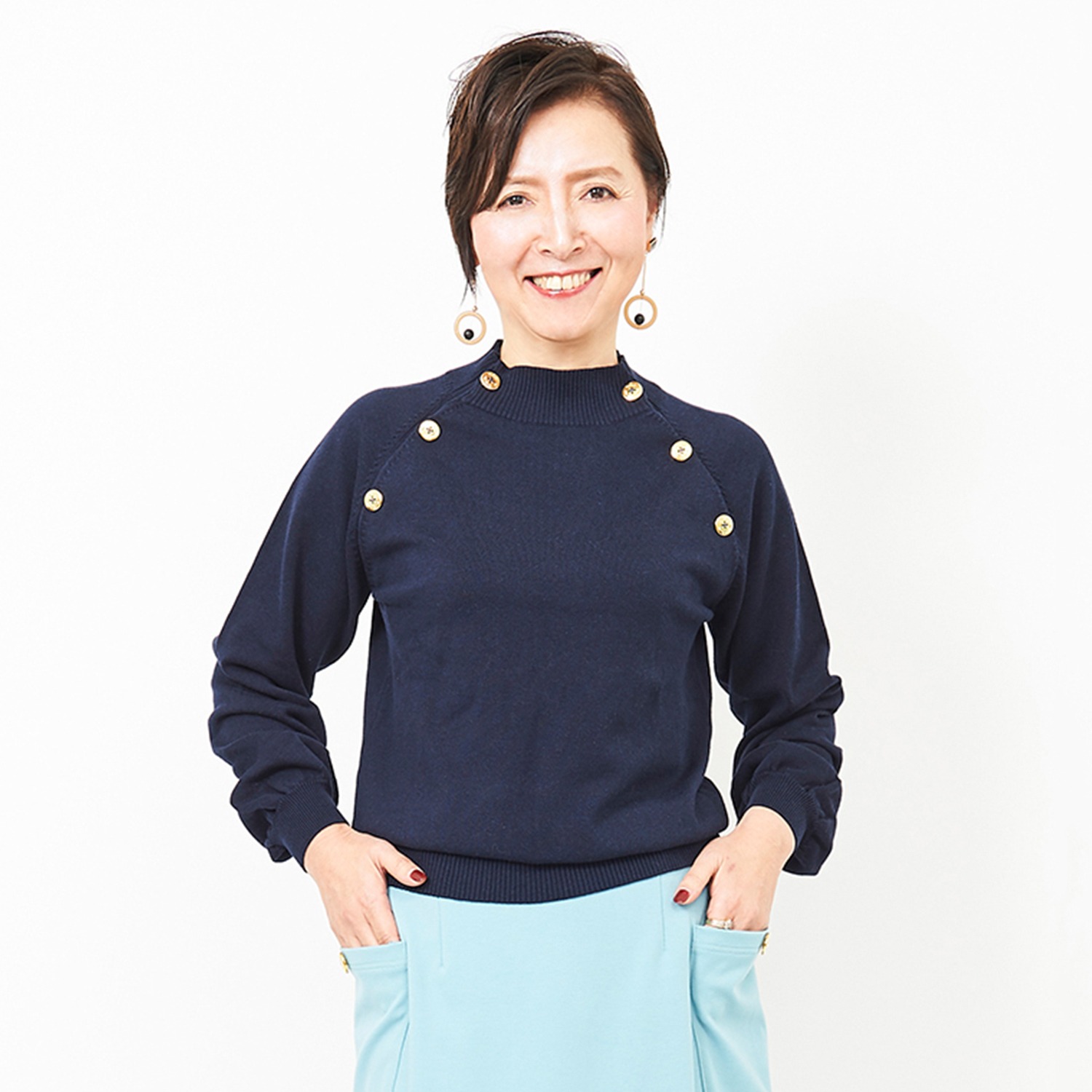 アプローズアンドコー
ニューヨーク
マリンテイストボタン
アクセント
ニットプルオーバー