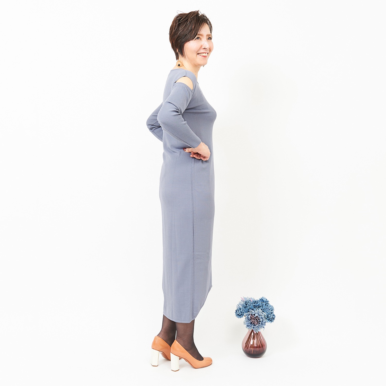 アプローズアンドコー
ニューヨーク
オープンショルダー
ニットワンピース