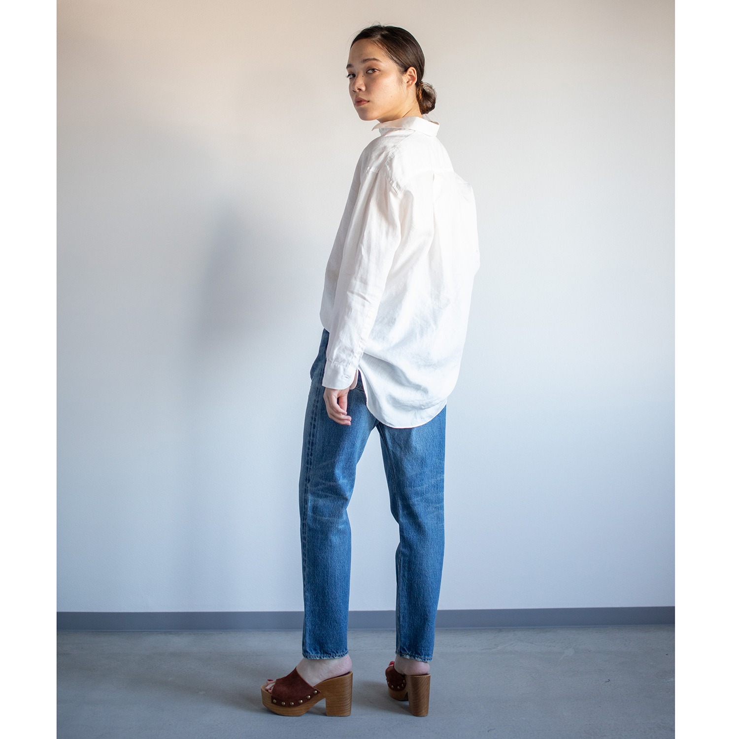 レア　ジェム
日本製生地使用！
ヨーロッパリネン
ビッグシルエットシャツ