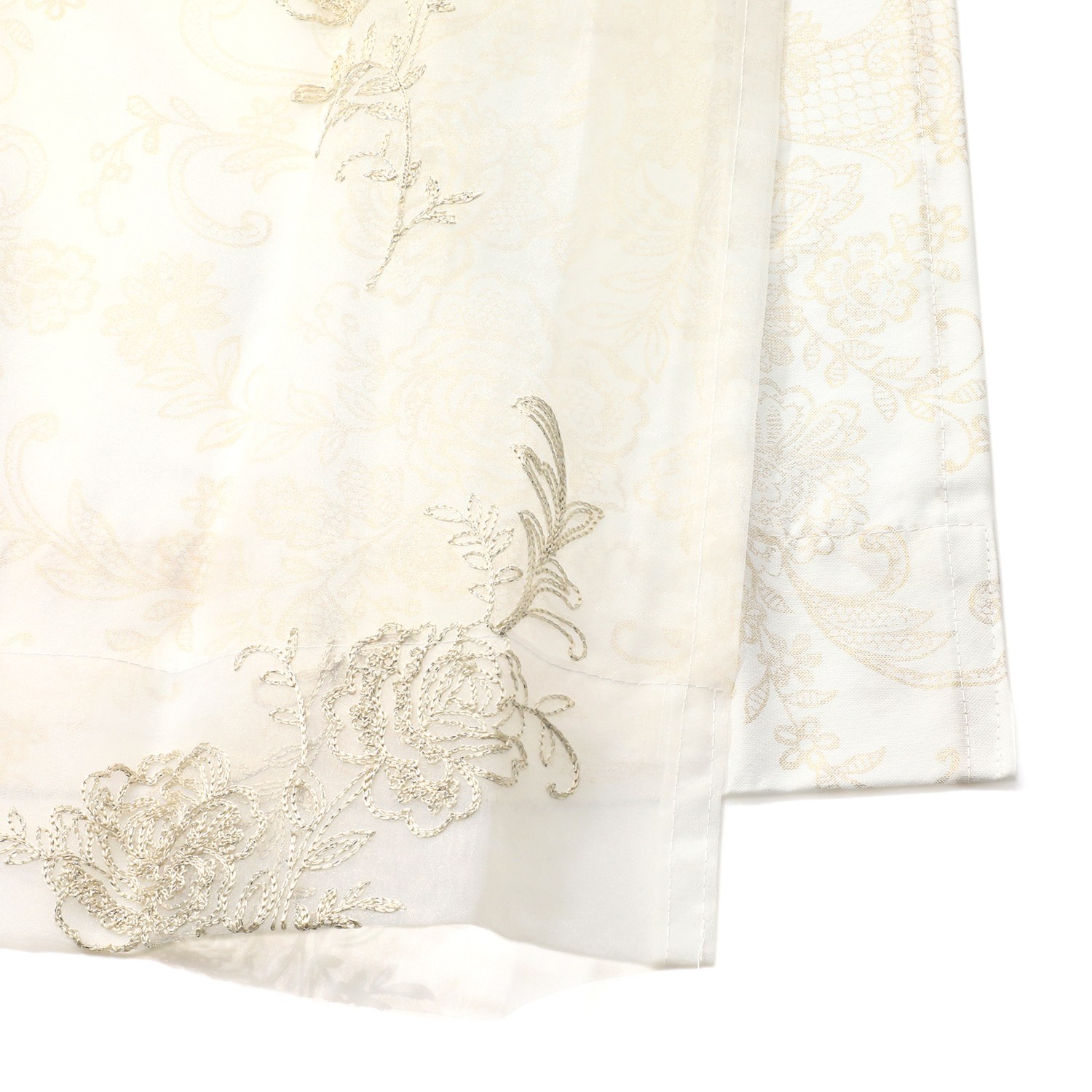 ＜１００×１０８ｃｍ＞
ドレッシー
キラキラ箔プリント＆ラメ刺しゅう入り
二重レースカーテン２枚組
クリスタル調タッセル付