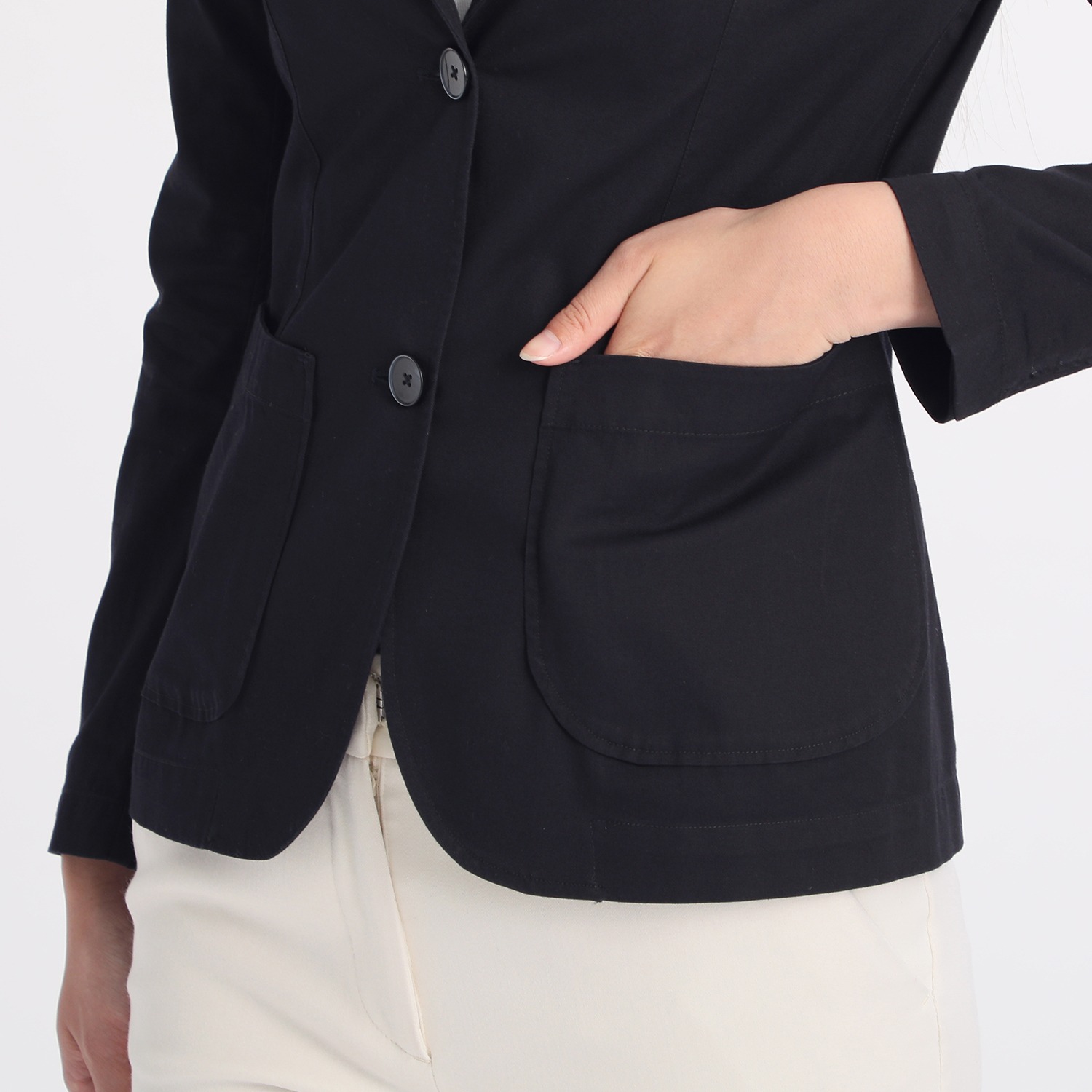 ラルディーニ
ブートニエール付
テーラードジャケット