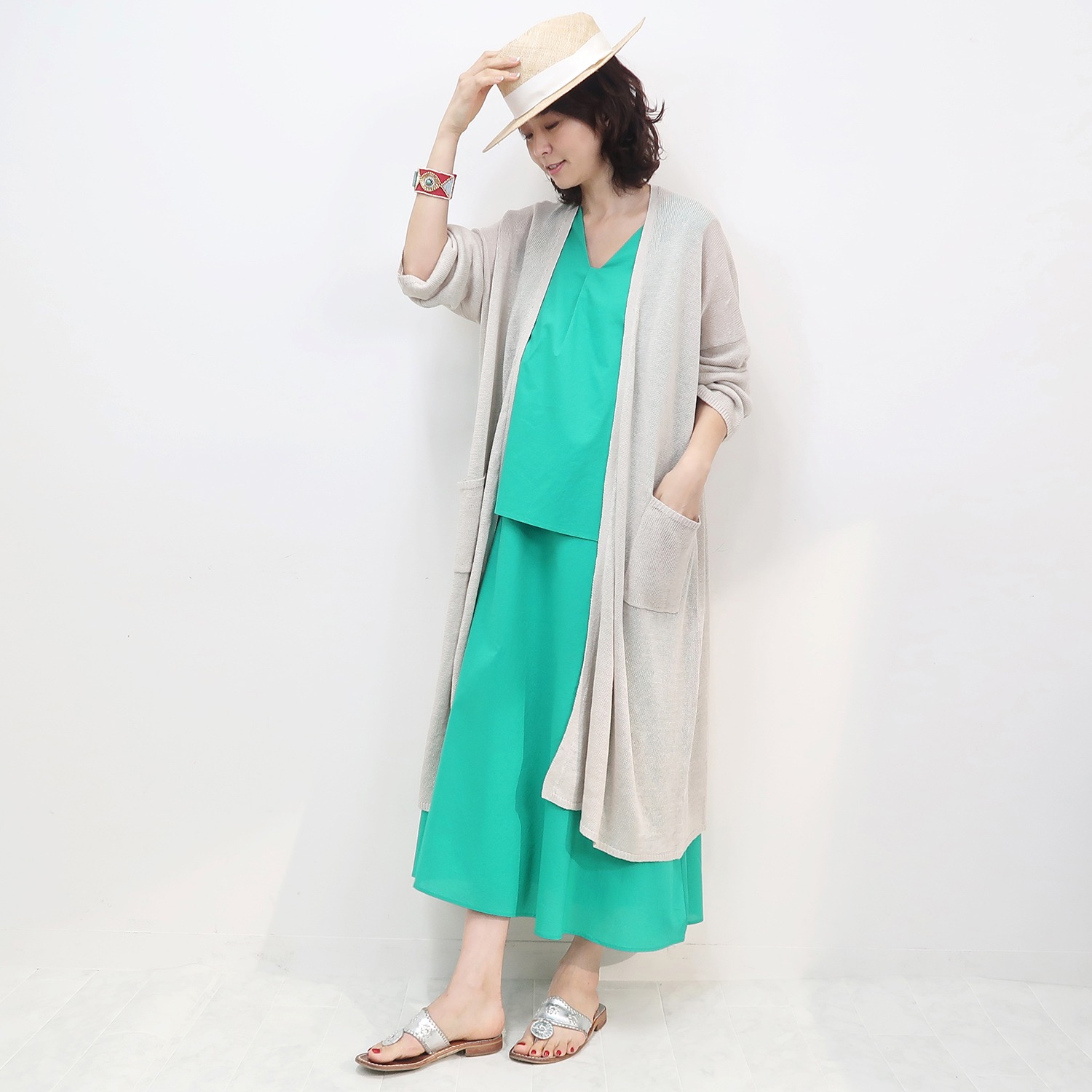 クワンティシ
コットンローン
ノースリーブワンピース