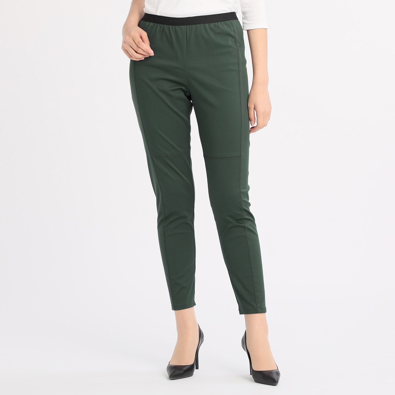 エミュル
サテン
レギンスパンツ