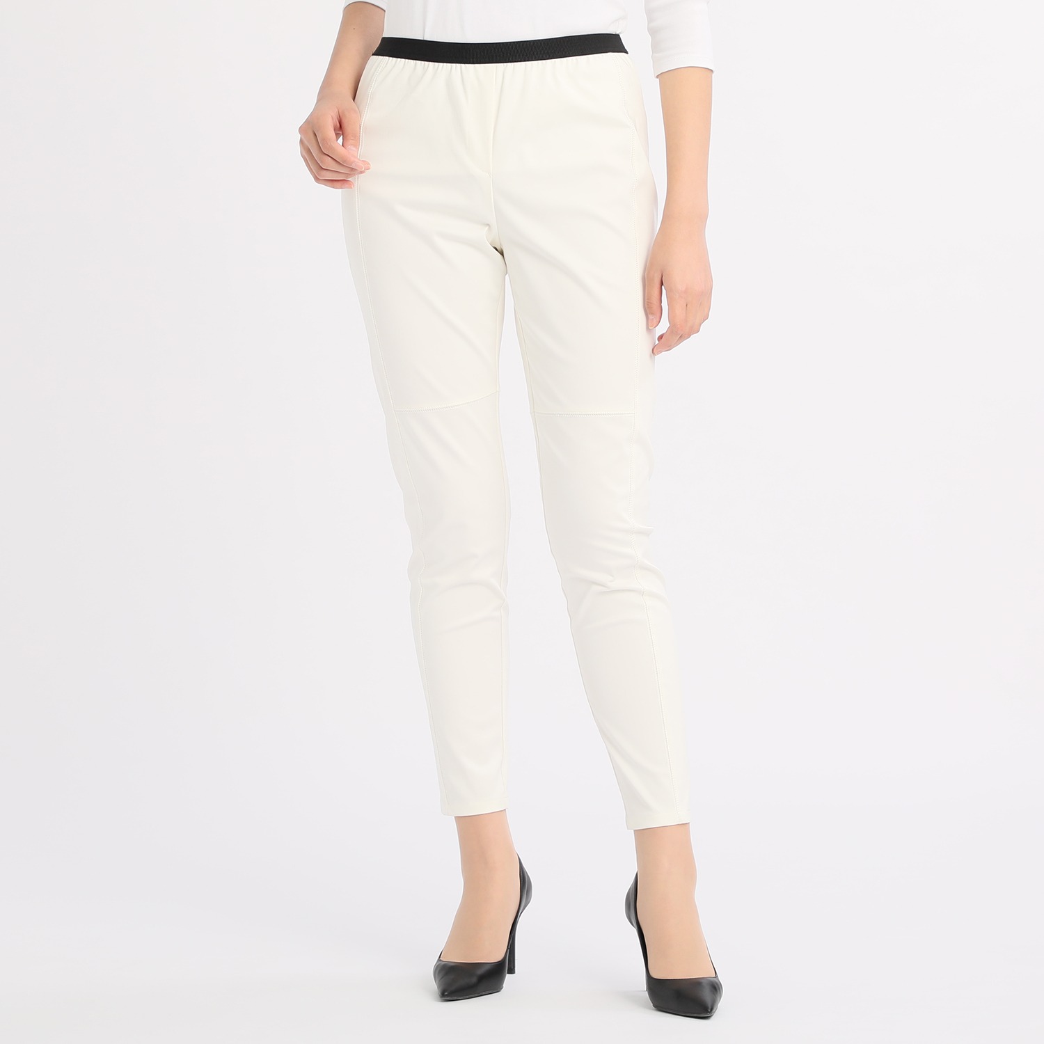 エミュル
サテン
レギンスパンツ