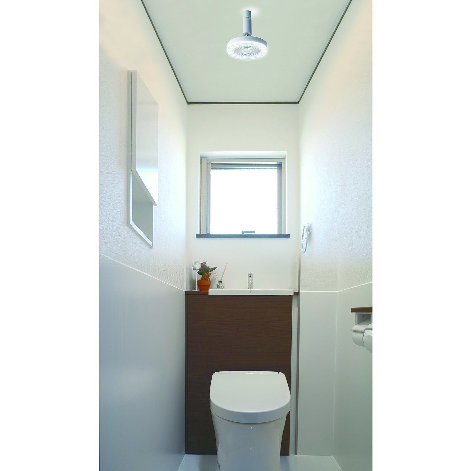 ルミナス
電球ソケットに
付けるだけ！
電球と扇風機の１台２役の
サーキュライト
ソケットモデル