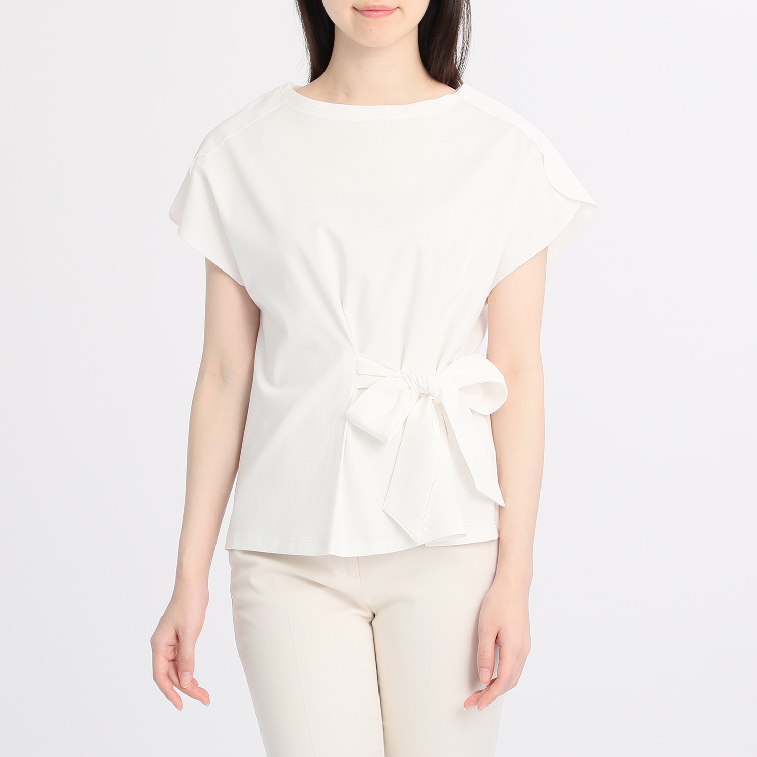 コンファン
ウエストリボンアクセント
フレンチスリーブ
プルオーバー