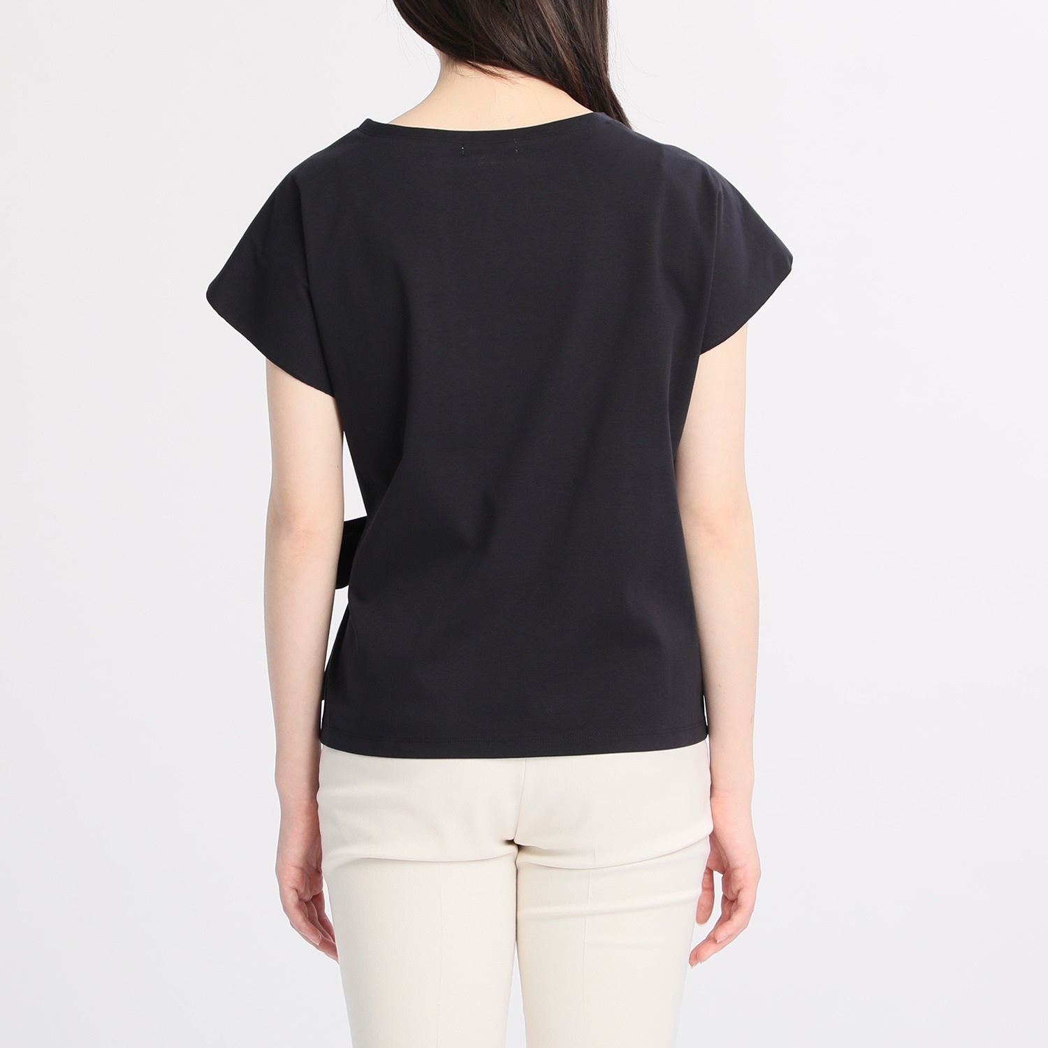 コンファン
ウエストリボンアクセント
フレンチスリーブ
プルオーバー