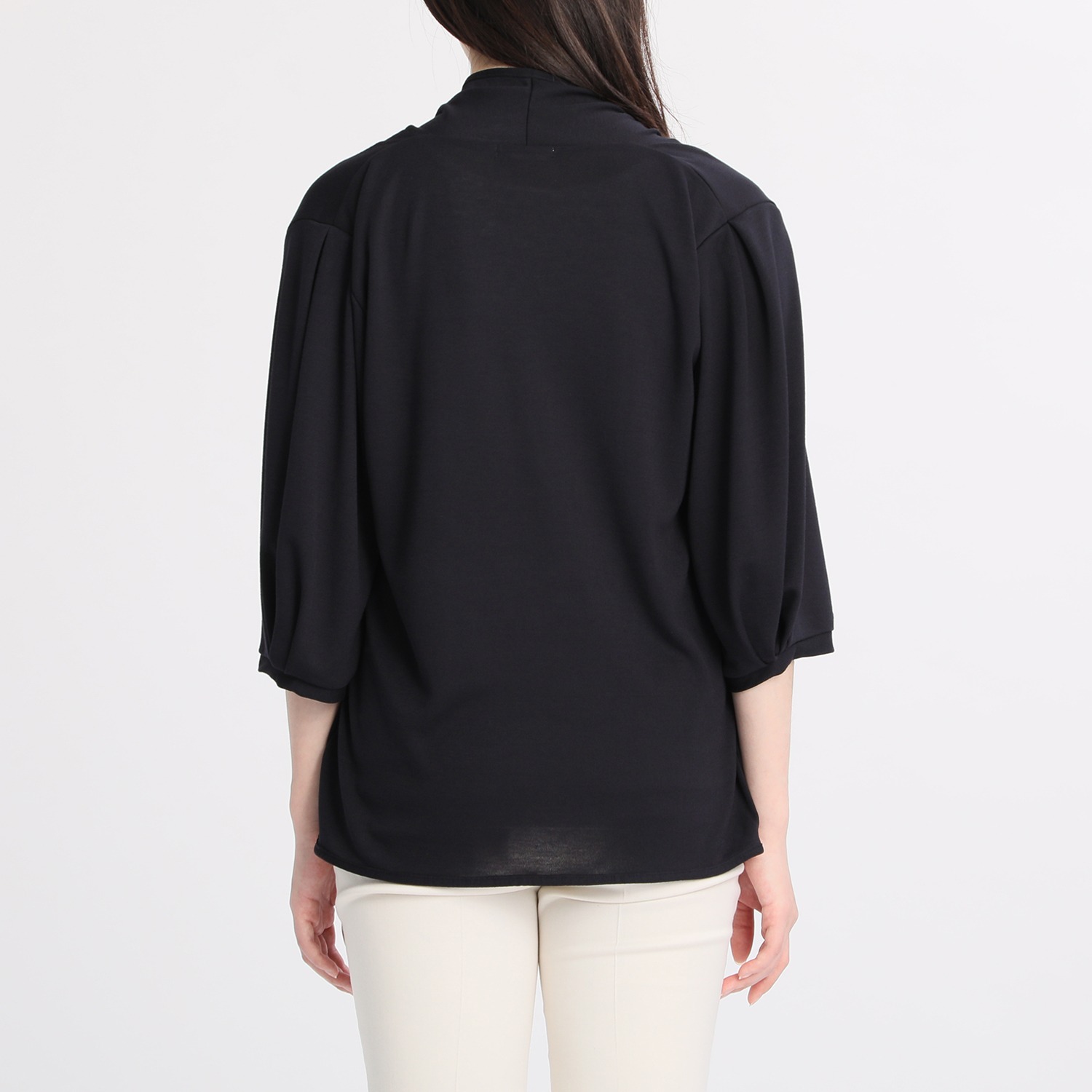 コンファン
ドレープデザイン
七分袖カーディガン