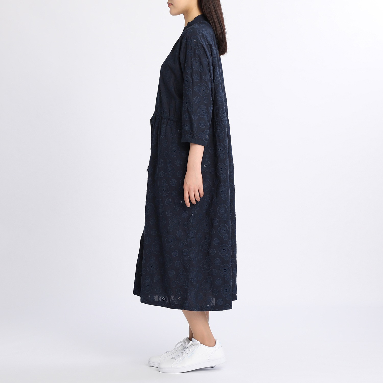 ラ　ヴァーグ　デトワール
インド綿
総刺しゅう
２ウェイシャツワンピース