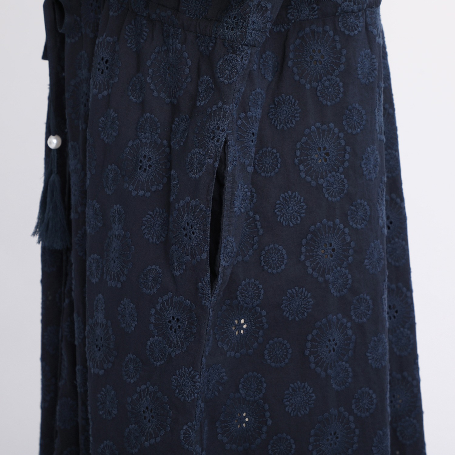 ラ　ヴァーグ　デトワール
インド綿
総刺しゅう
２ウェイシャツワンピース