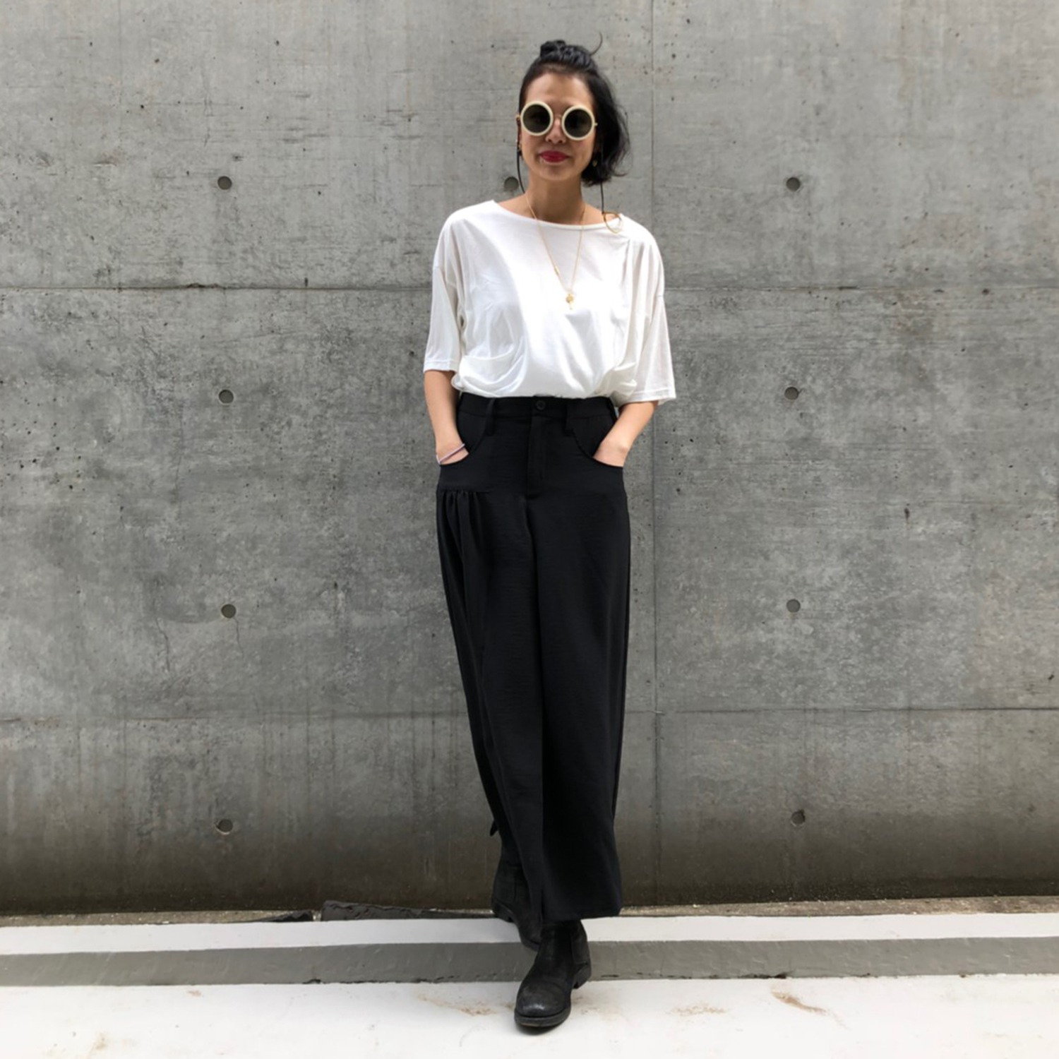 ヨーコモリモト
アシンメトリーデザイン
ロングスカート