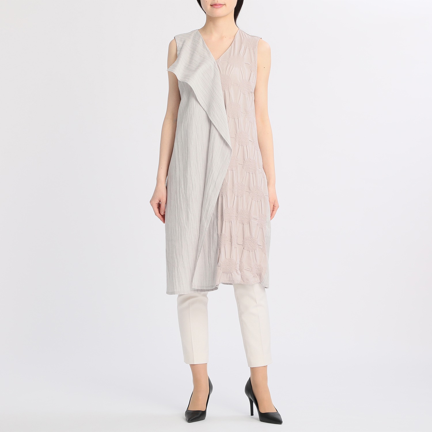 ヨシヨシ
バイ　ピージェイ
異素材切替
ノースリーブワンピース