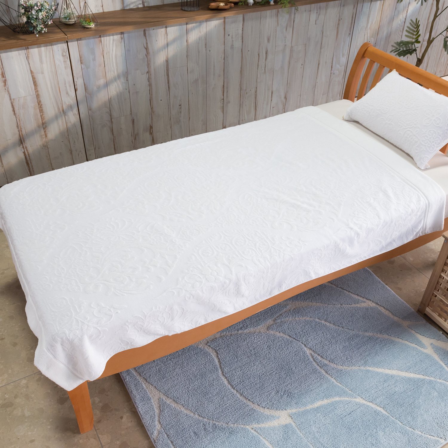 ＜シングル＞
西川
極上の肌触り！
今治タオルケット“極織”