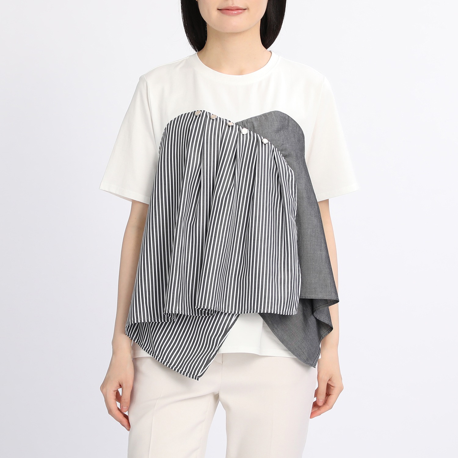 アプローズアンドコー
ニューヨーク
ビスチェ風デザイン
半袖プルオーバー