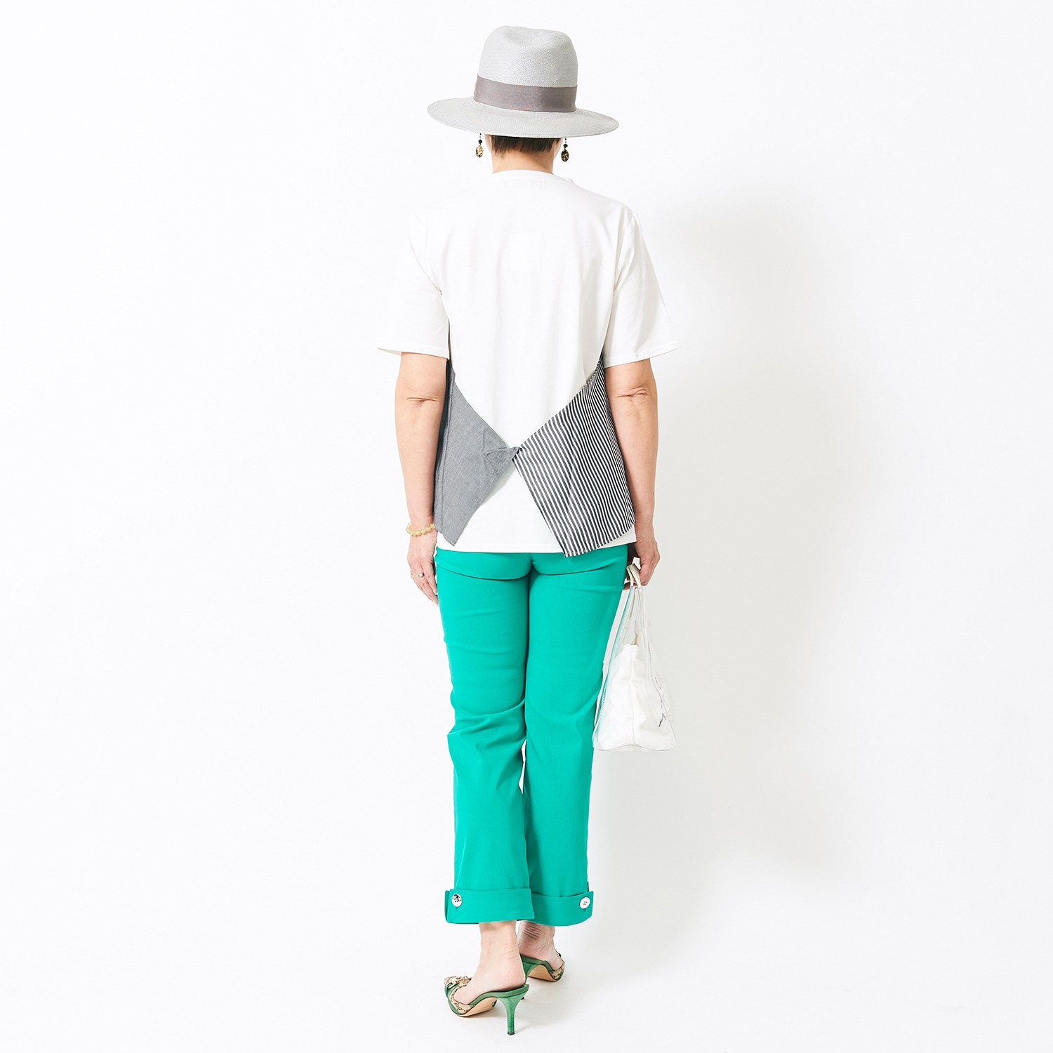 アプローズアンドコー
ニューヨーク
ビスチェ風デザイン
半袖プルオーバー