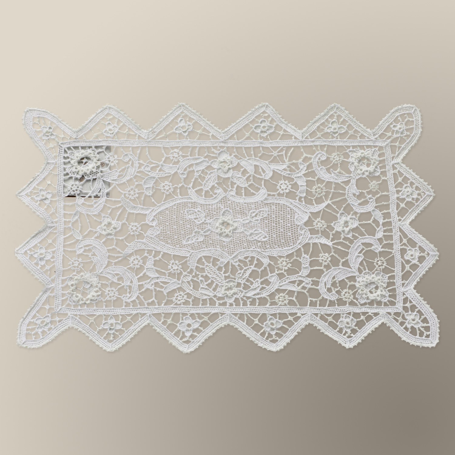 マルティーナ・ヴィダル・ヴェネツィア メルレットレース ミニテーブルセンター 