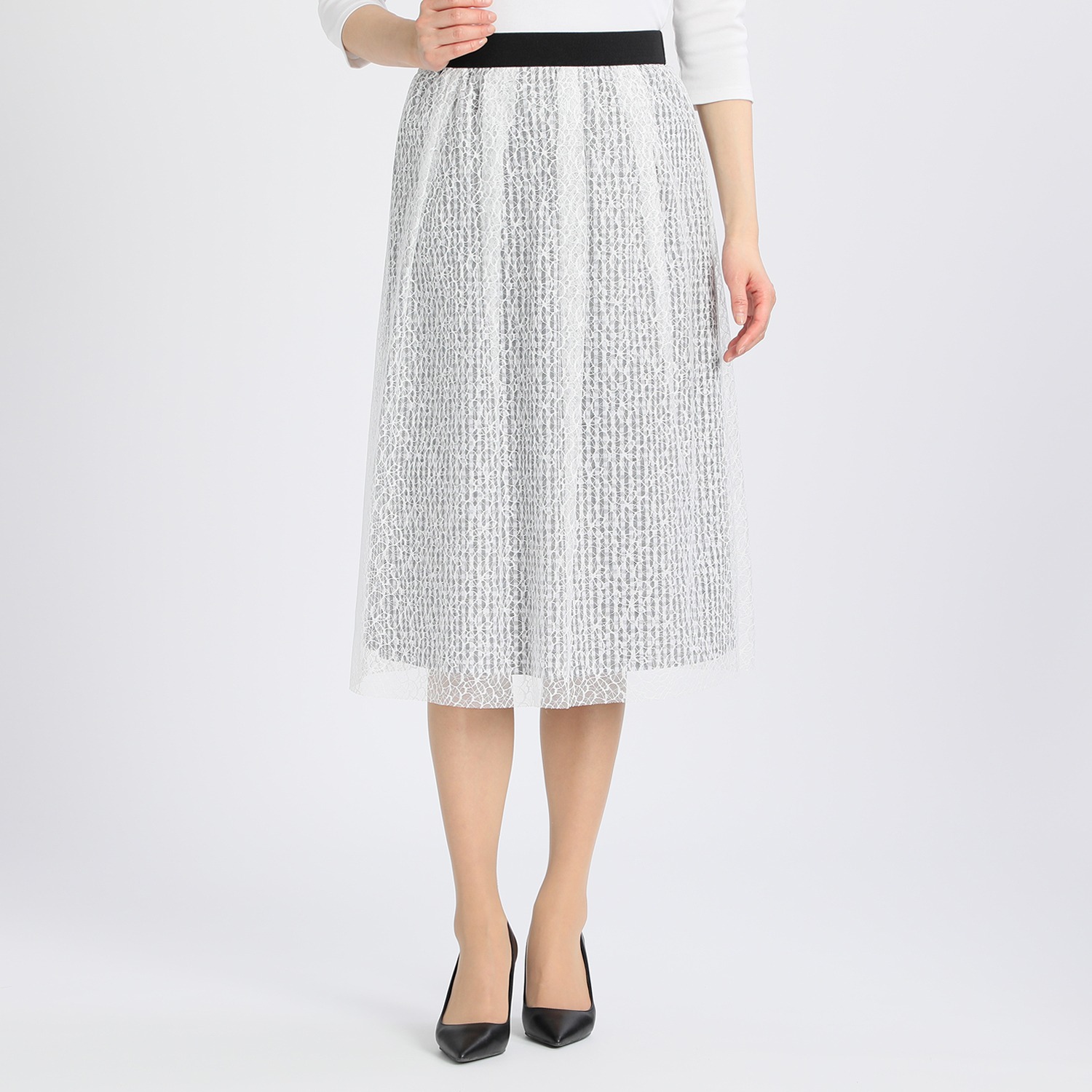 ボン・サンス
チュールレース
レイヤードデザイン
チェック柄スカート