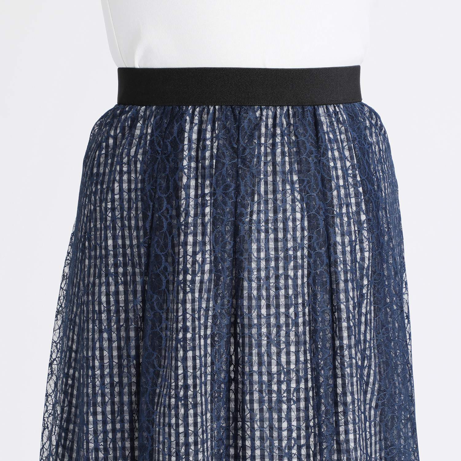 ボン・サンス
チュールレース
レイヤードデザイン
チェック柄スカート