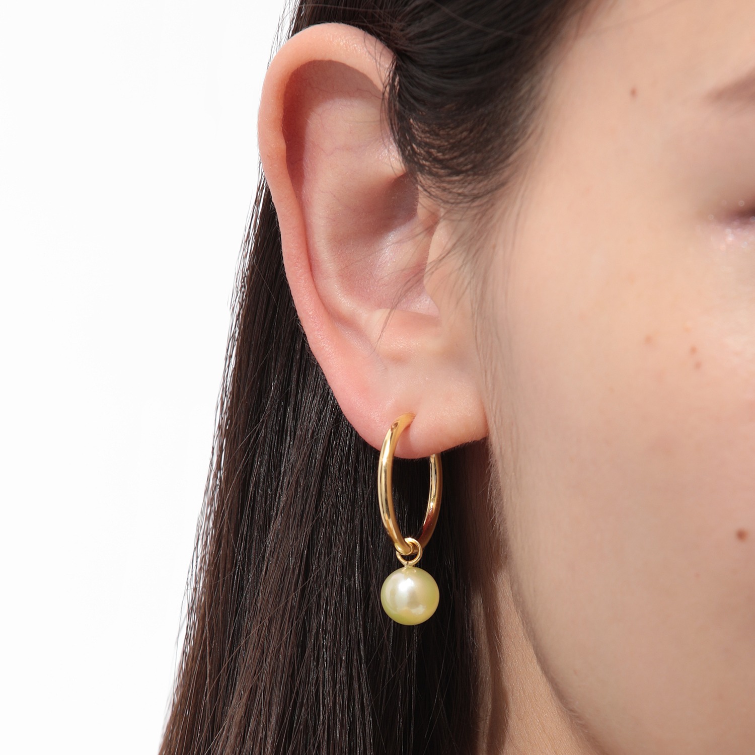 パール　ユリマ
１８Ｋ
長崎県産
無調色シャンパンカラー
アコヤパール
フープイヤリング