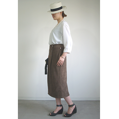 ハダイト
ストレッチ今治タオル
タイトスカート