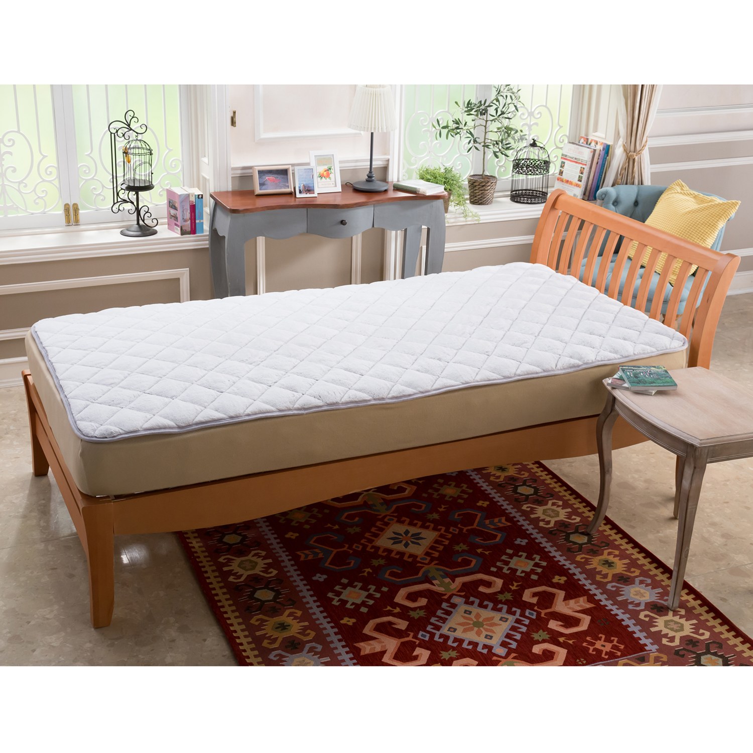 ＜シングル＞西川 極上の肌触り！ ラビットファータッチ 吸湿発熱わた入り 敷きパッド 