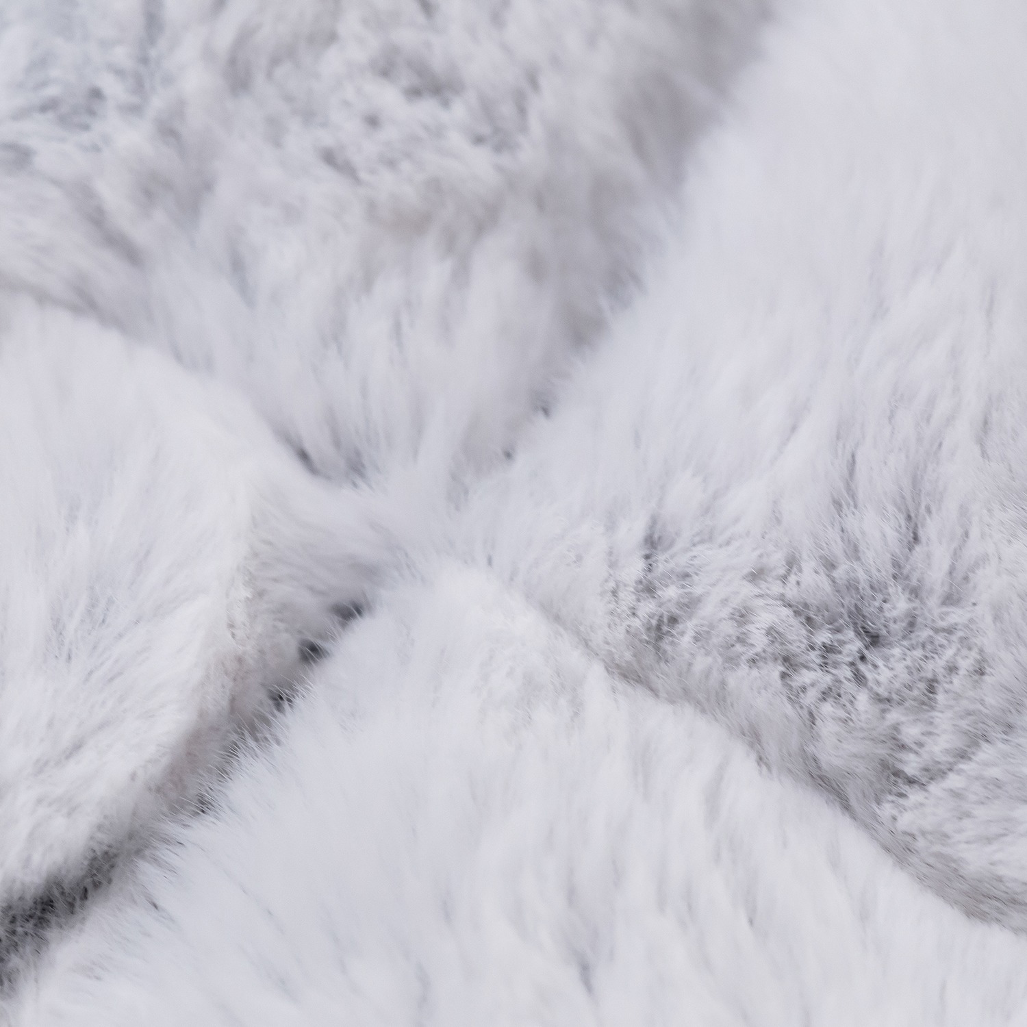 ＜セミダブル＞西川 極上の肌触り！ ラビットファータッチ 吸湿発熱わた入り 敷きパッド 