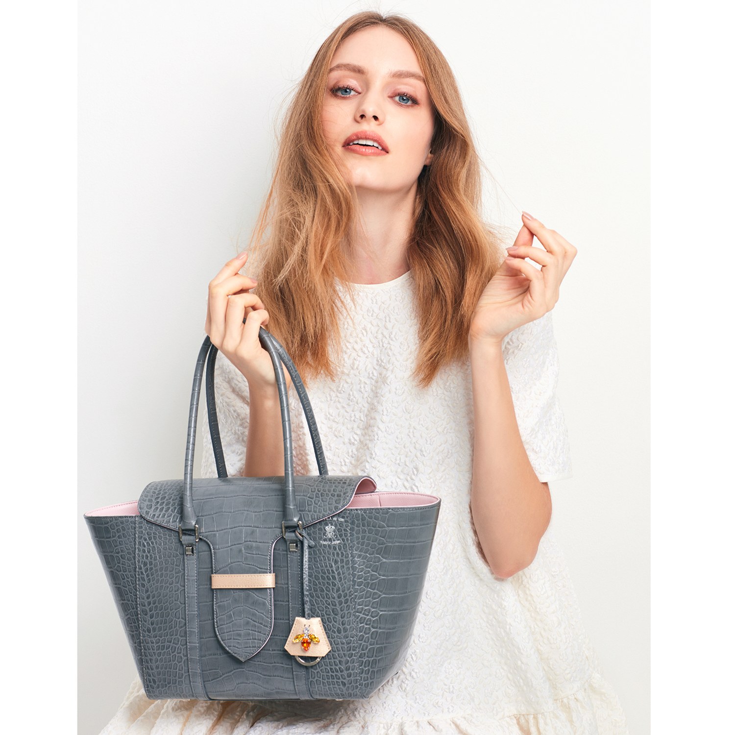 エーディーエムジェイ スワロフスキークリスタル 牛革クロコダイル型押し ウイングトートバッグ 靴 バッグ 小物 インナー バッグ トートバッグ ａ ｄ ｍ ｊ エーディーエムジェイ 通販 テレビショッピングのショップチャンネル