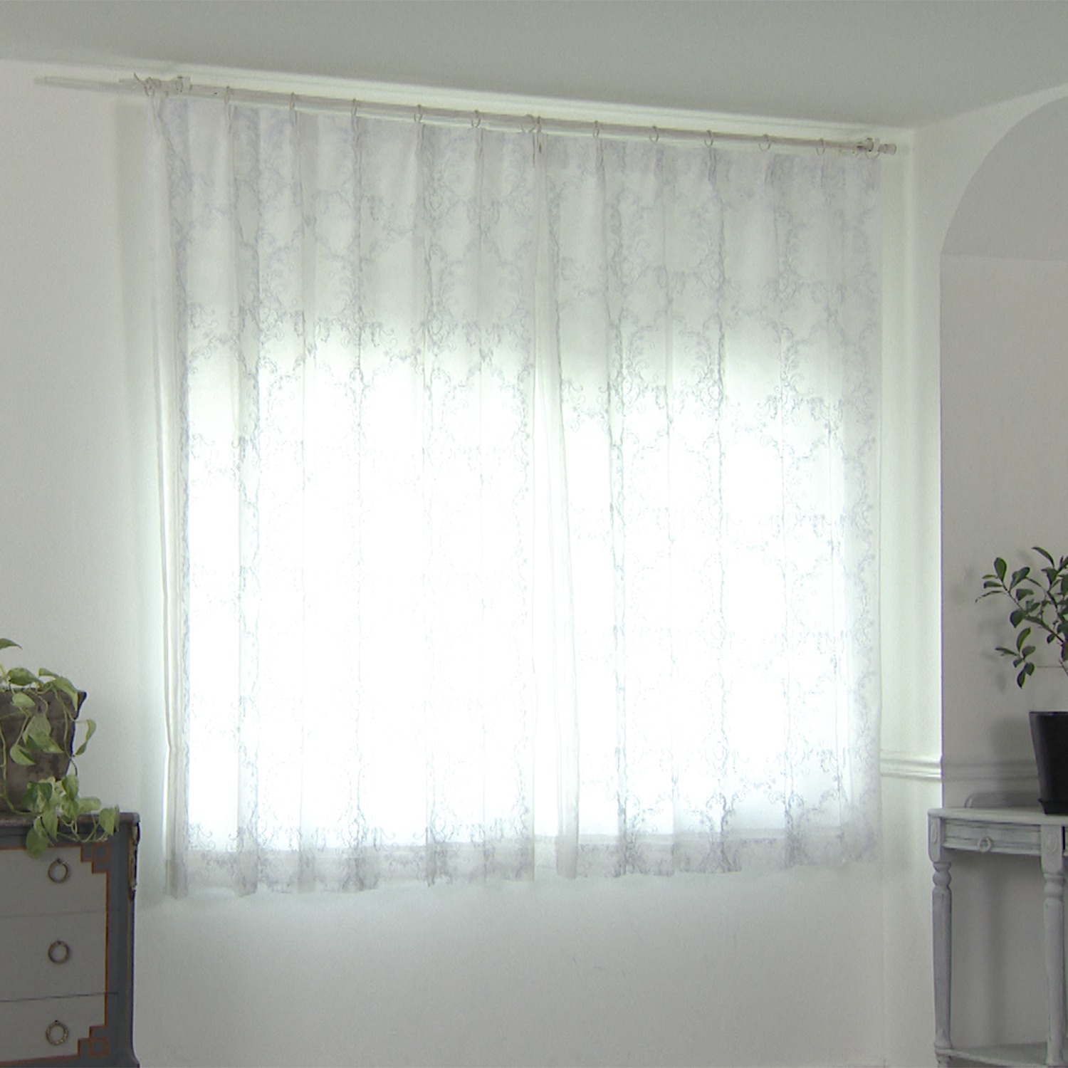 ＜１００×１０８ｃｍ＞ ドレッシー 箔プリント＆オーガンジー ラメ刺しゅう入り 二重レースカーテン２枚組