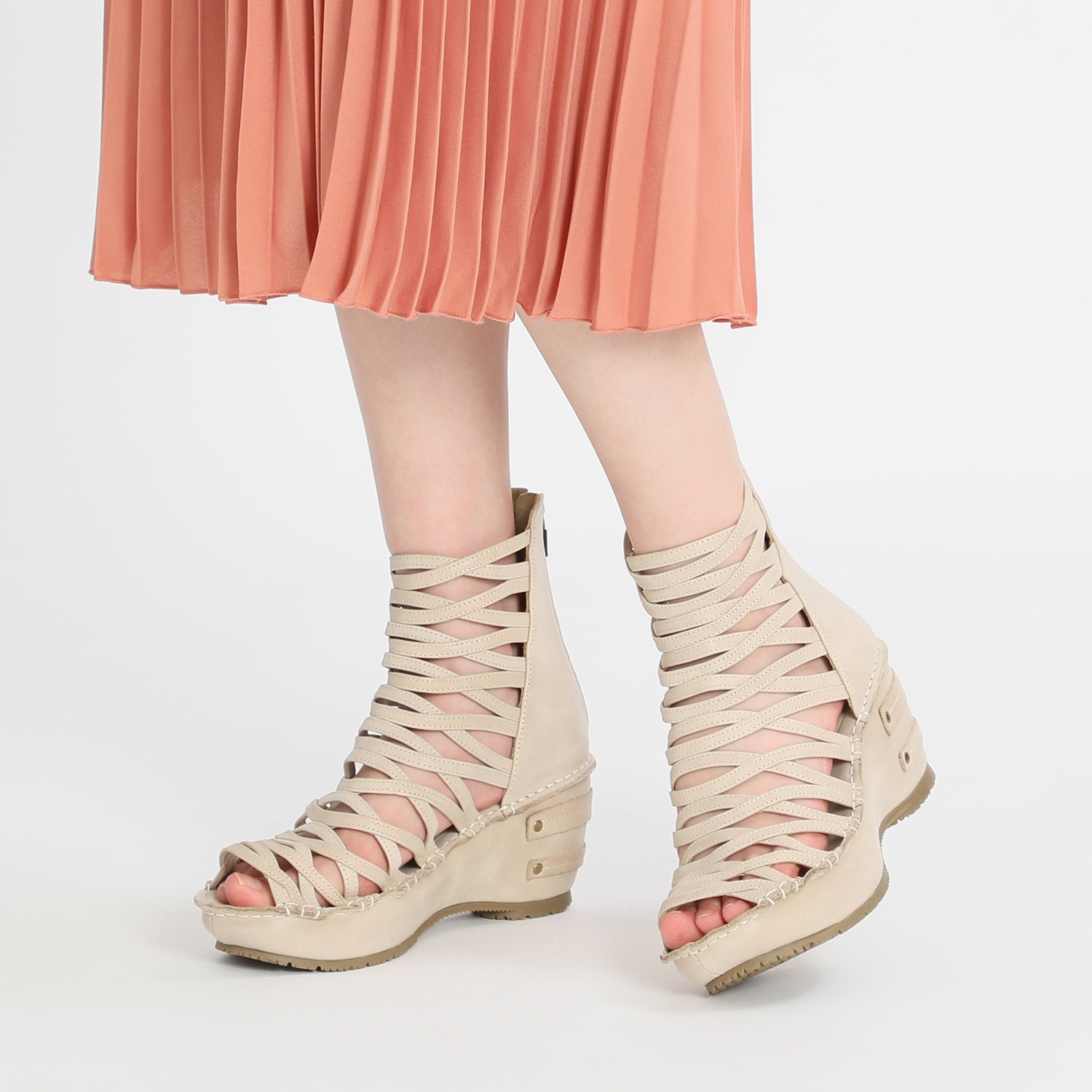 ヒナ　デイグリーン 牛革 グラディエーターブーティ