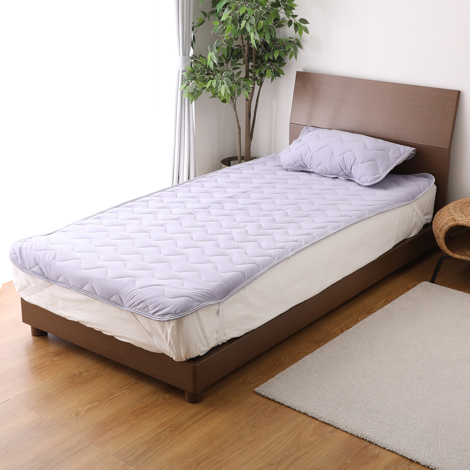 ＜ダブル＞ 西川 洗える！ とろとろむにゅっ とろ敷きパッド