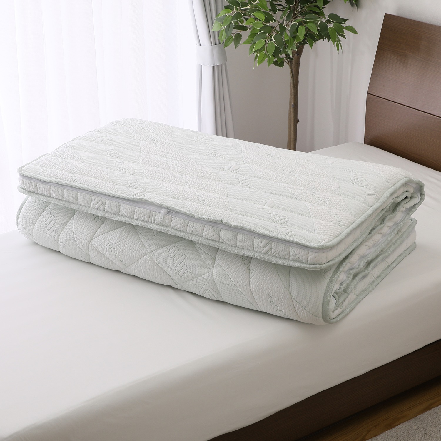 ＜セミダブル＞ セルプール ハイブリッドマット モデル・ウィーン 高弾性・通気性抜群 三つ折りマットレス