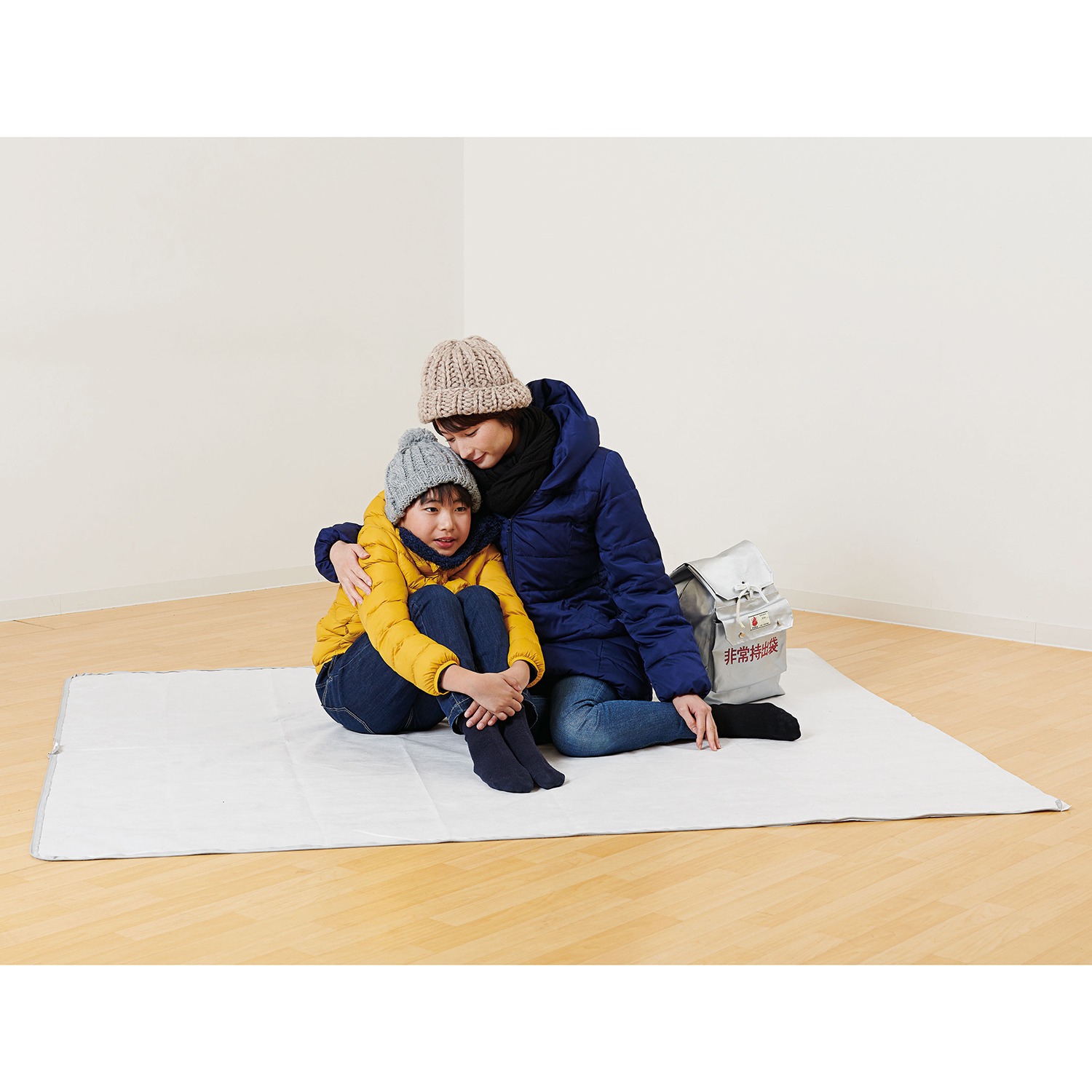 いざという時に すぐに持ち出せる！ 防災リュックになる 玄関チェアセット