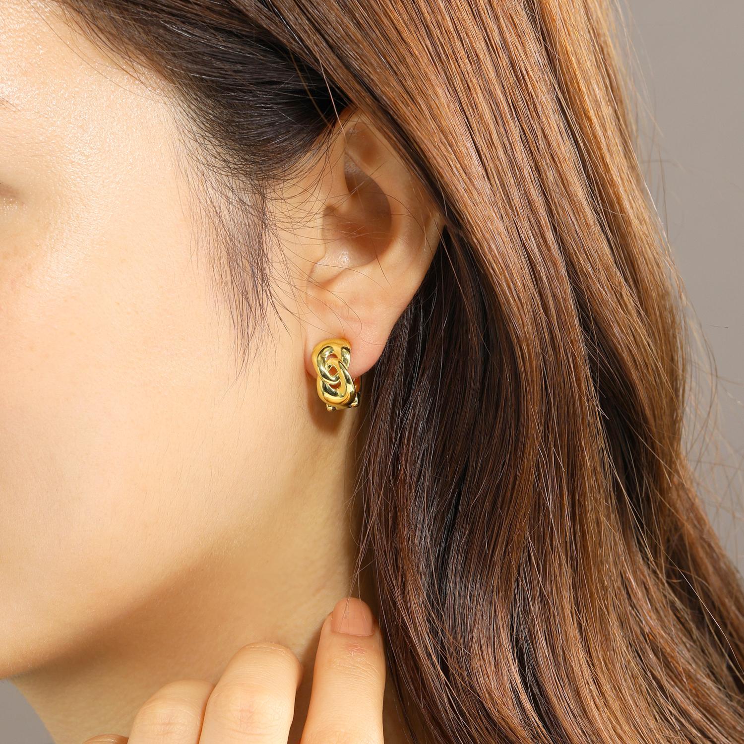 ソルジェ ノット＆ジオメトリック お顔周りを華やかに！ リバーシブルイヤリング “ミミソフト”