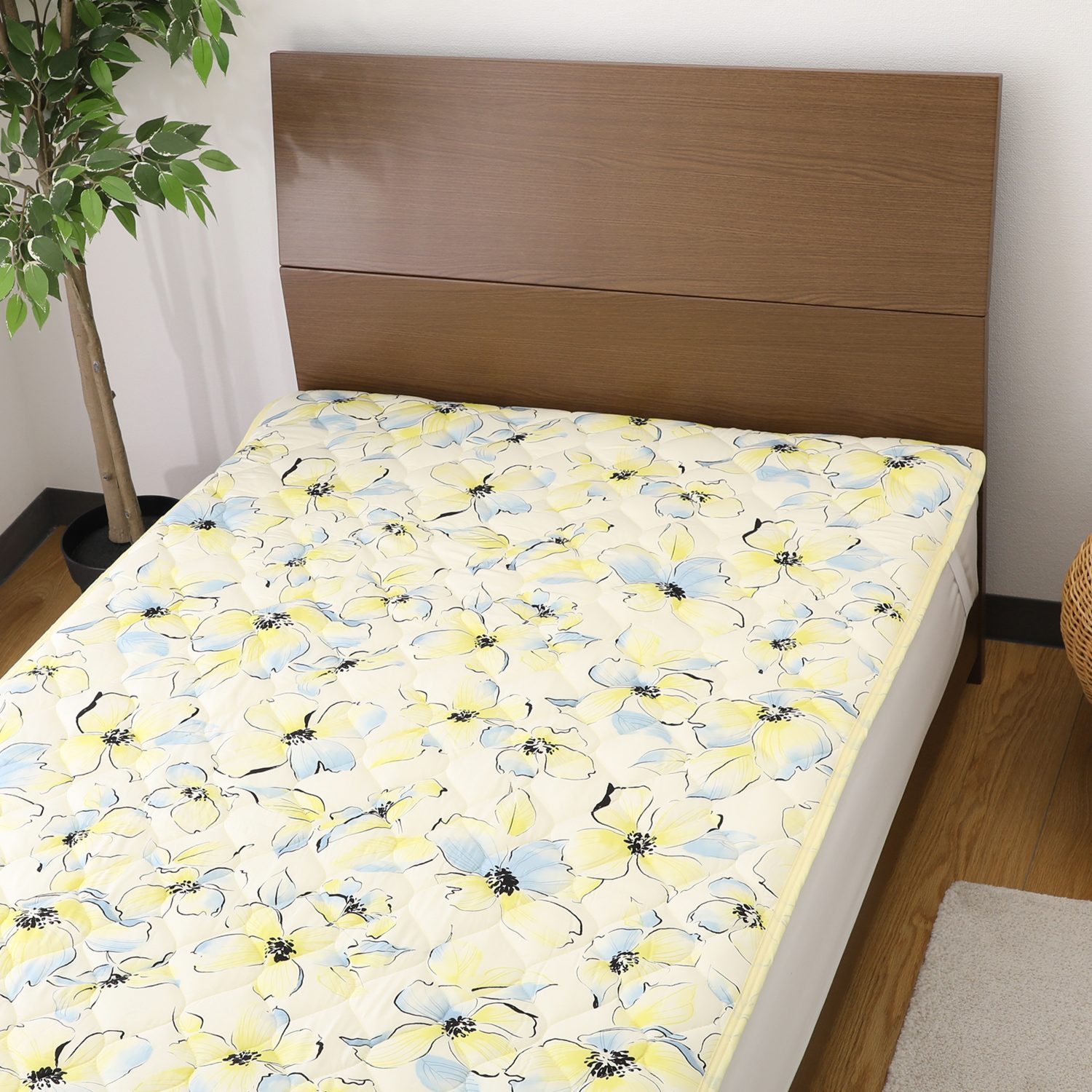 ＜シングル＞ 西川 ひんやりやわらか レーヨン消臭敷きパッド