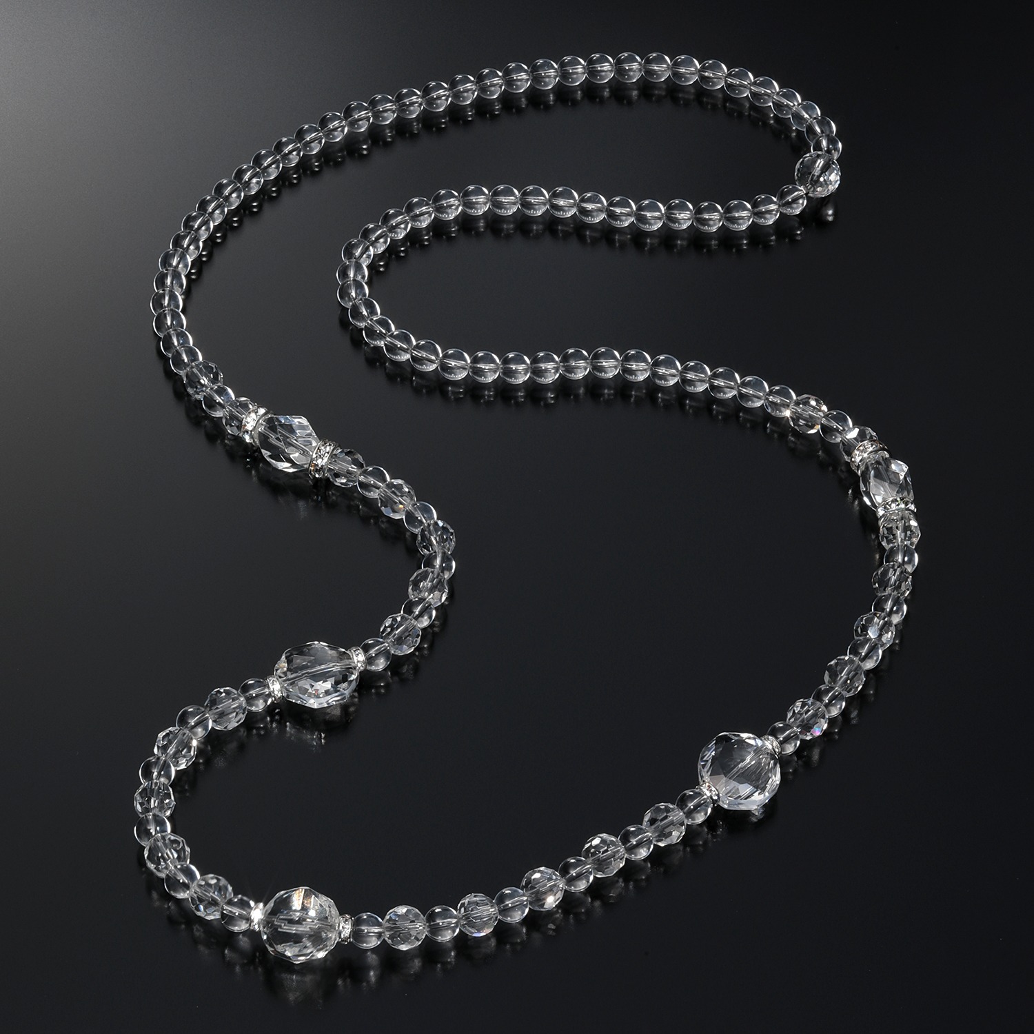 マイクローバー ロッククリスタルクォーツ マルチシェイプ ロンデルパーツアクセント ロングネックレス