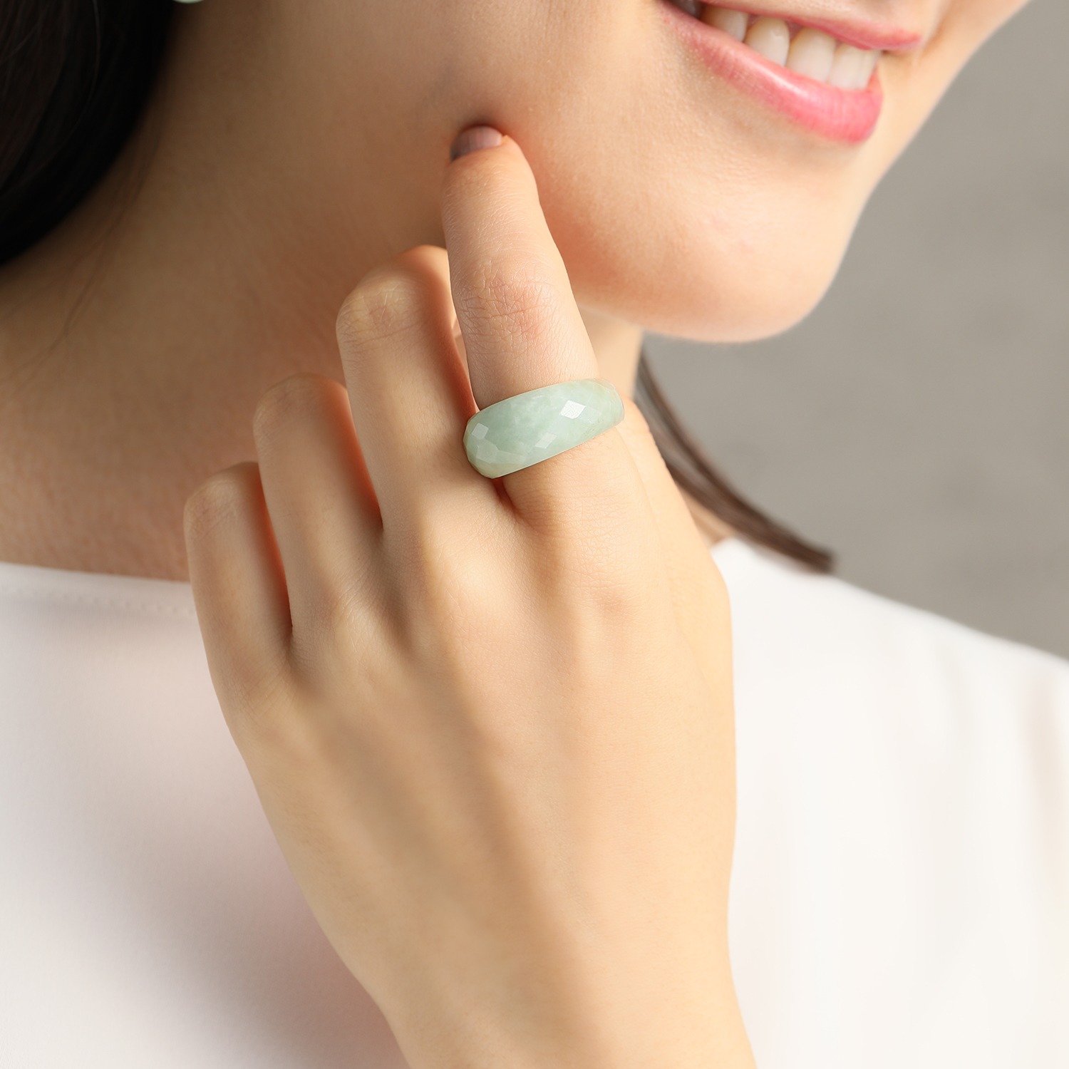 マスターストーン ジェイダイト ファセットカット くりぬきリング